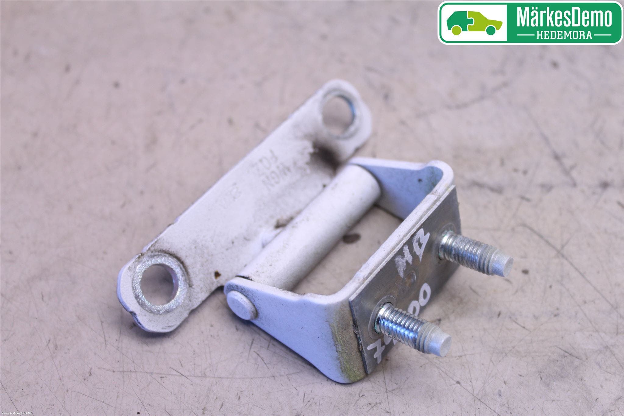 Kia SORENTO 15-20 Bakluckegångjärn Hö