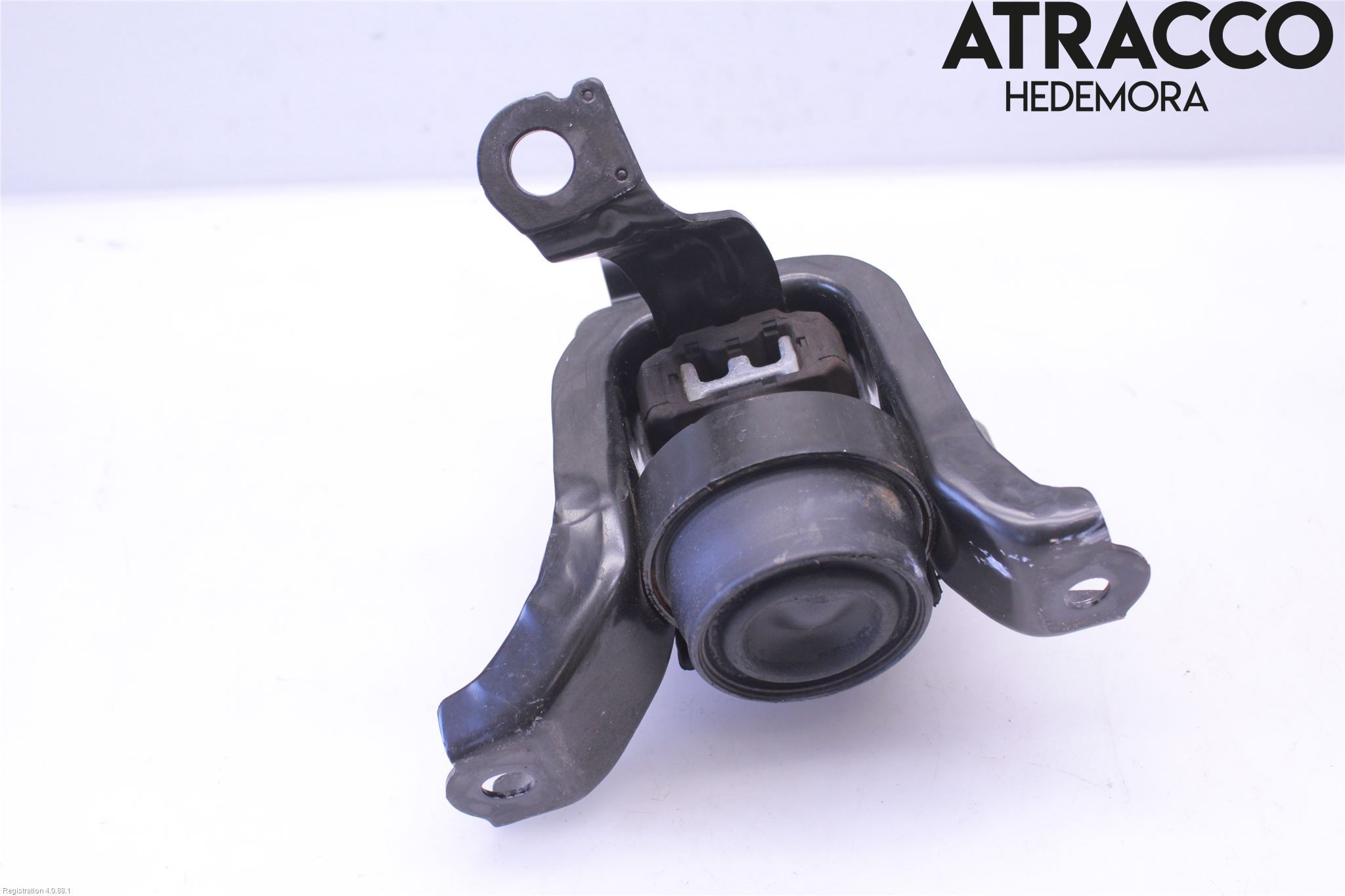 Toyota YARIS XP21 20- Motorfäste