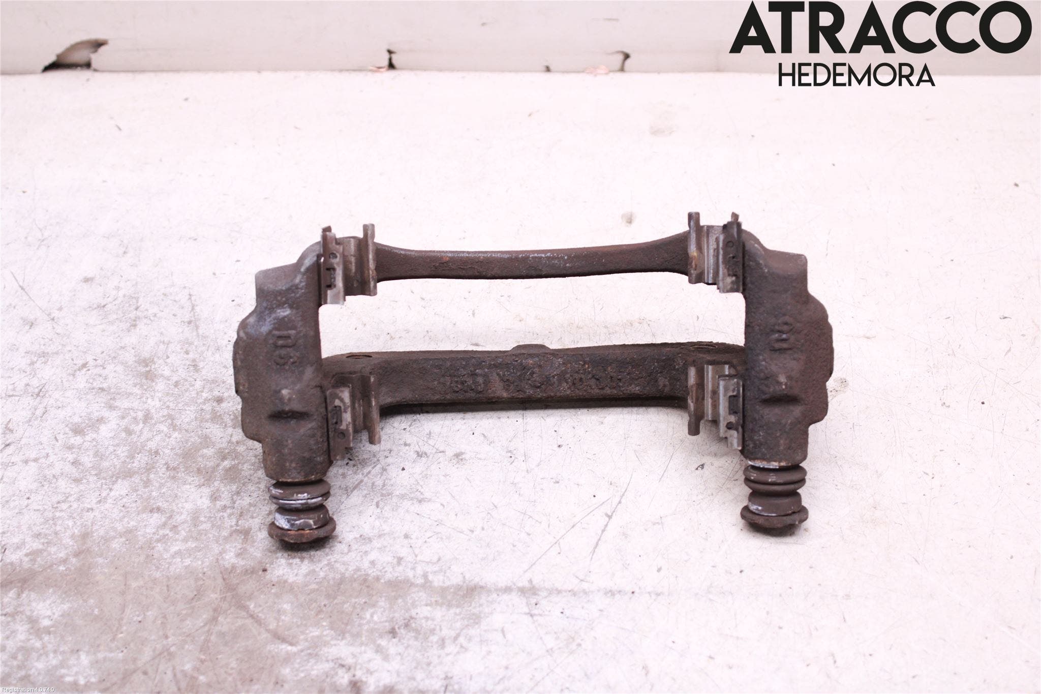 Toyota AVENSIS 09-15 Bromsokshållare