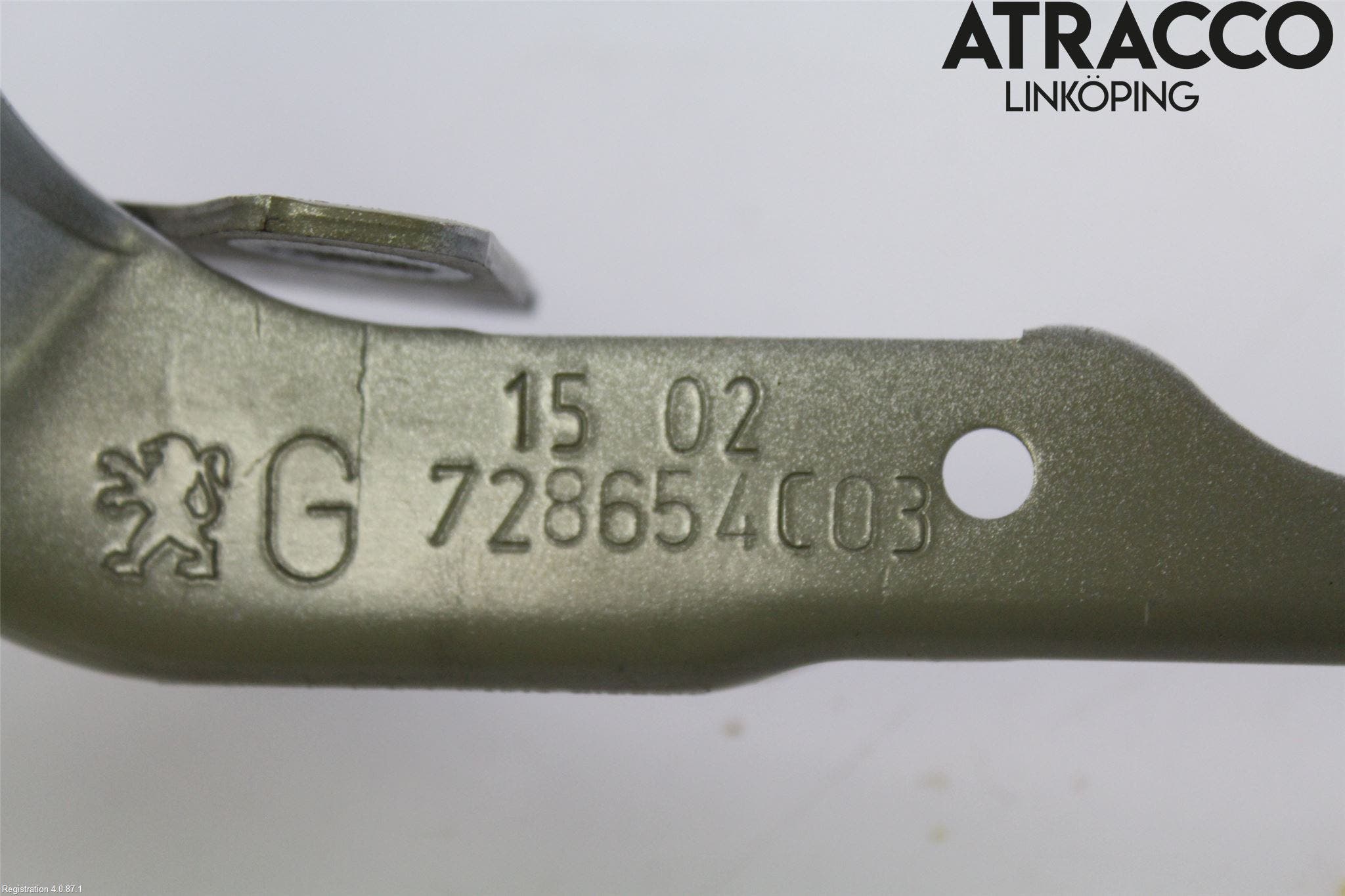 Peugeot 208 12-15 Huvgångjärn