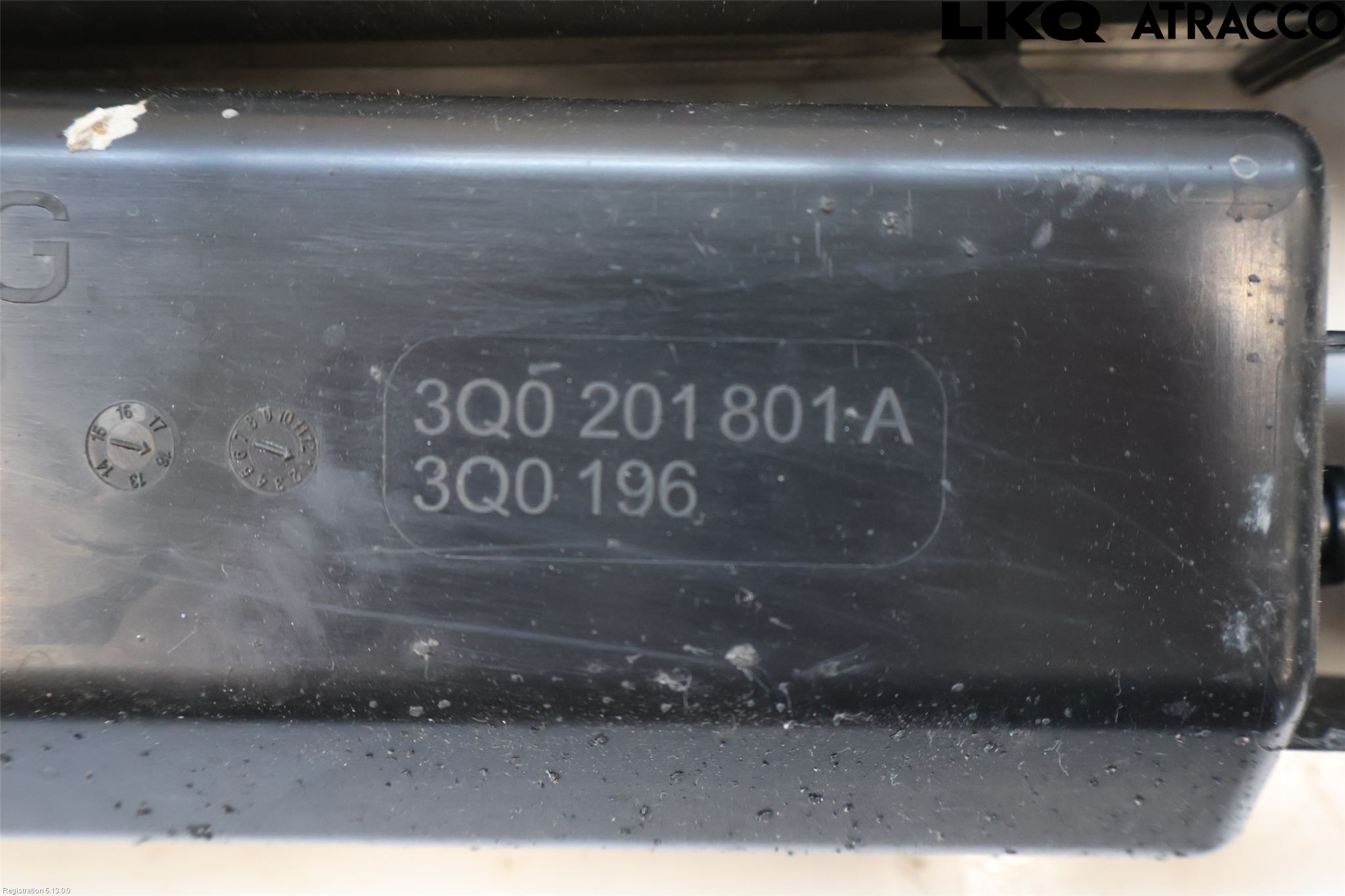 Volkswagen VW PASSAT 15-19 Bränsle Kolkanister