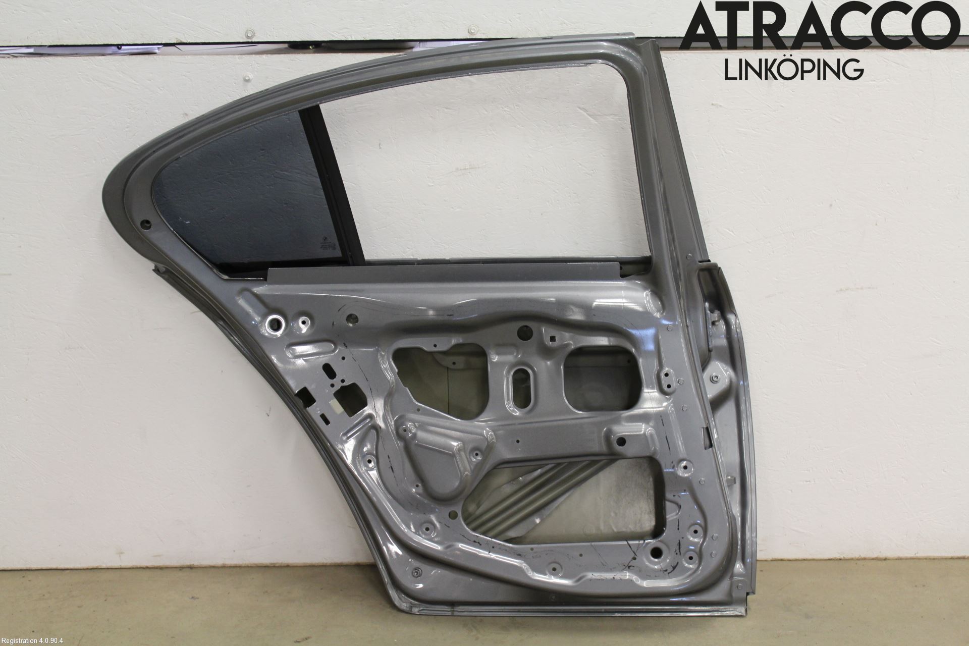 BMW 5 F10/F11/F18 09-17 Dörr Bak Vänster