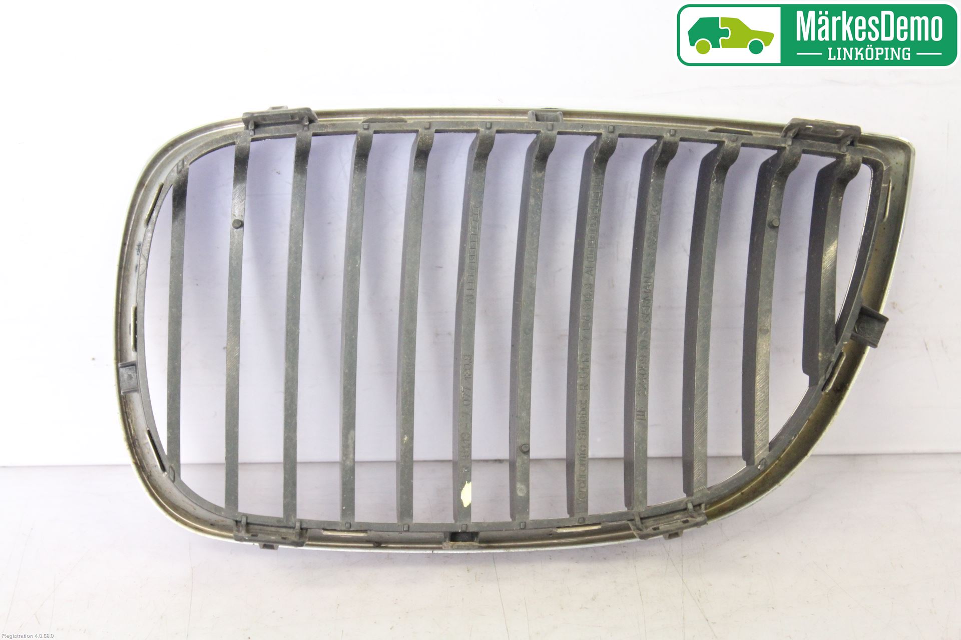 BMW 1 E87/81 5D/3D 03-11 Grilldel Höger