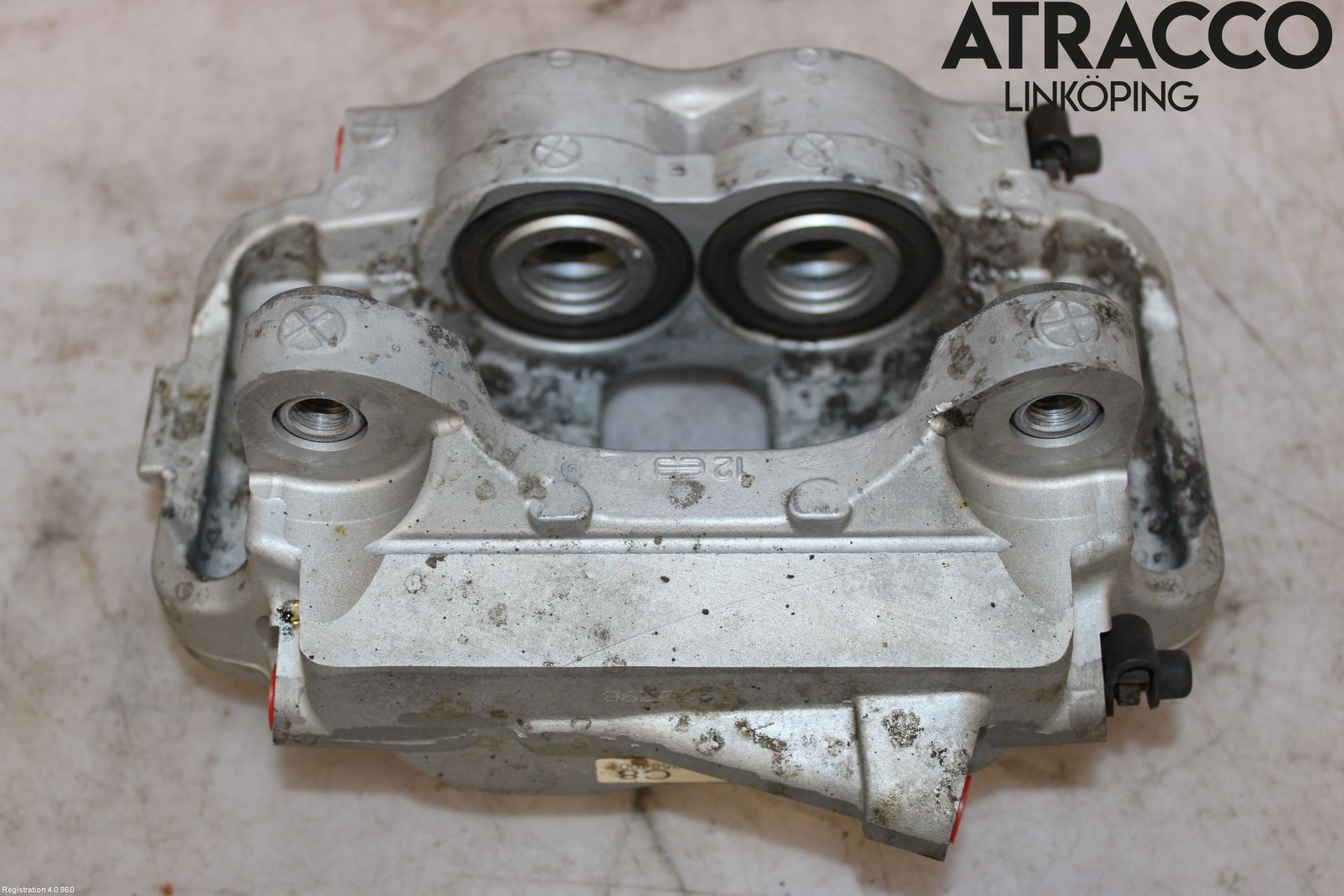 BMW 5 G30/G31/F90 17-23 Bromsok Fram Höger