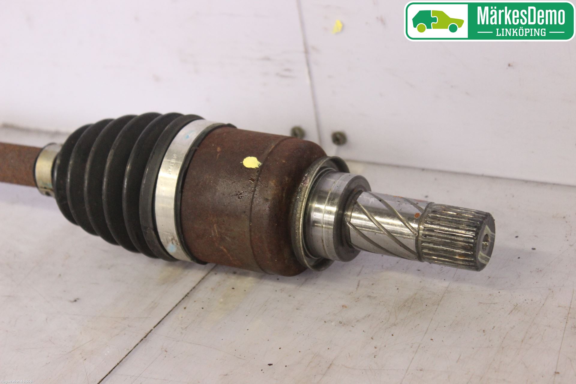 Renault CLIO III  06-09 Drivaxel Fram Vänster