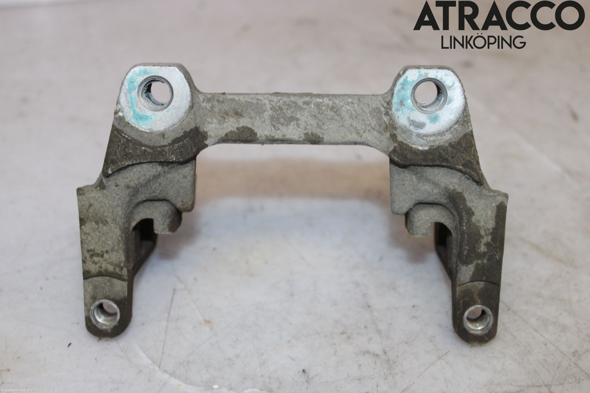 Volvo XC60 18- Bromsokshållare