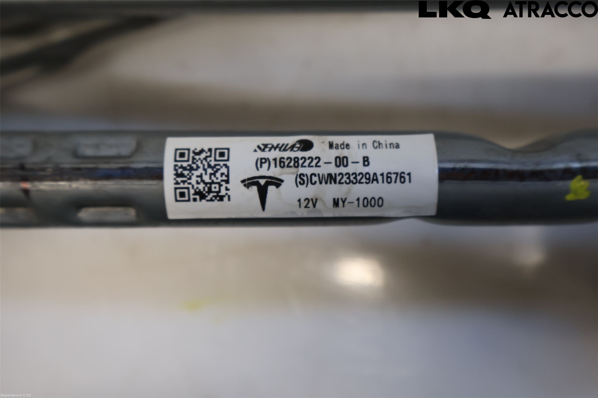 Tesla MODEL Y 21- Torkarmekanism Vindruta