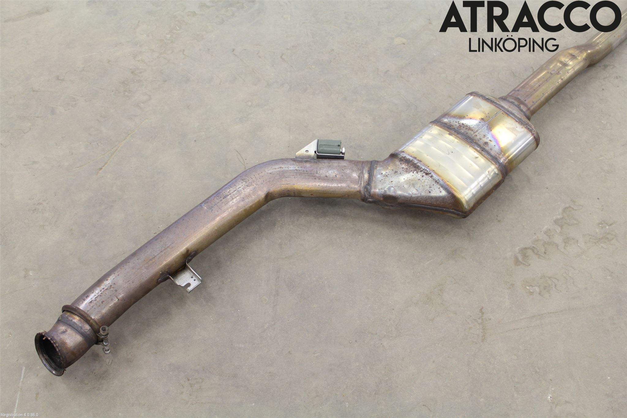 BMW 5 G30/G31/F90 17-23 Avgas Halvsats