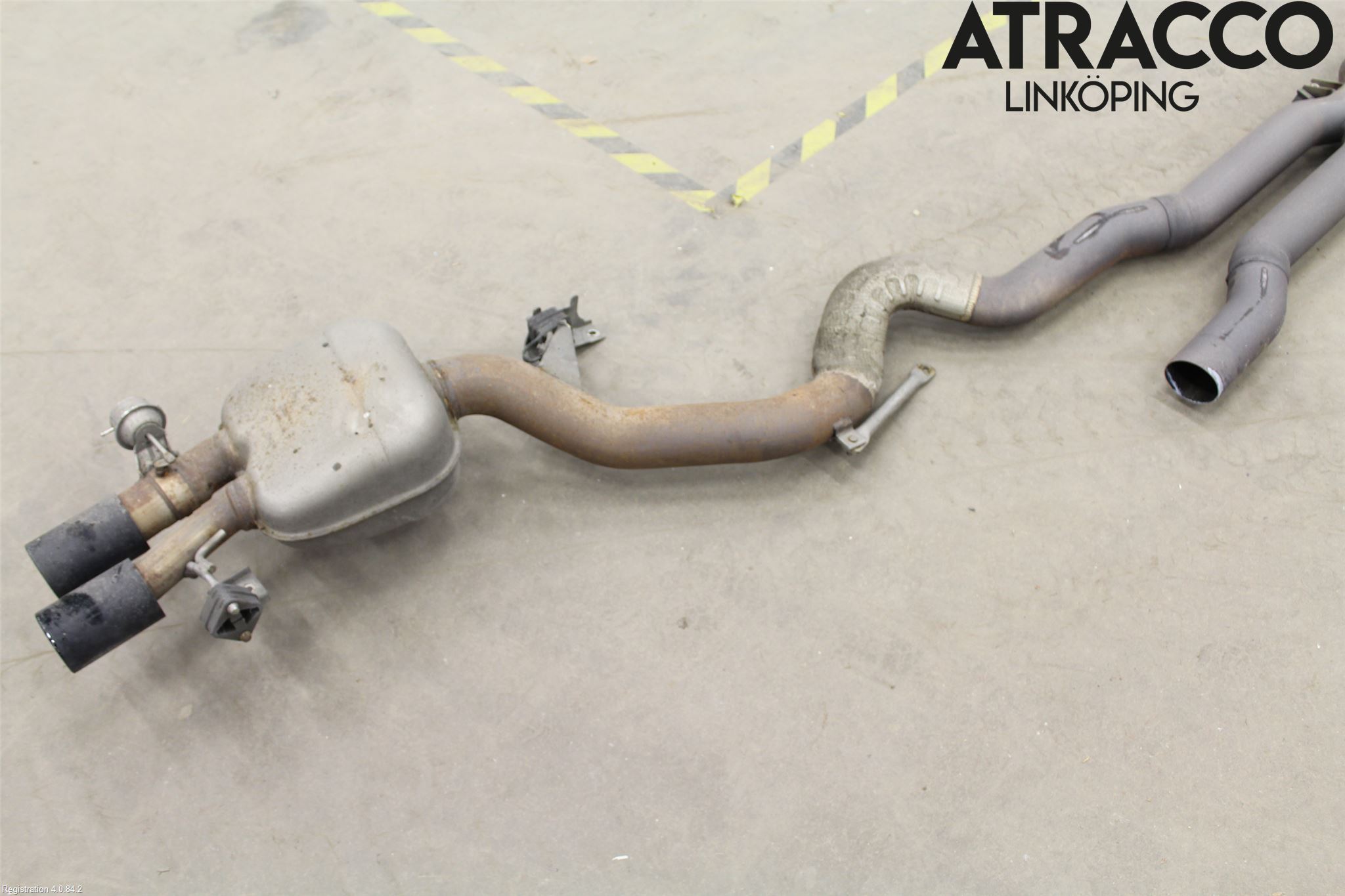 BMW 5 F10/F11/F18 09-17 Avgas Halvsats