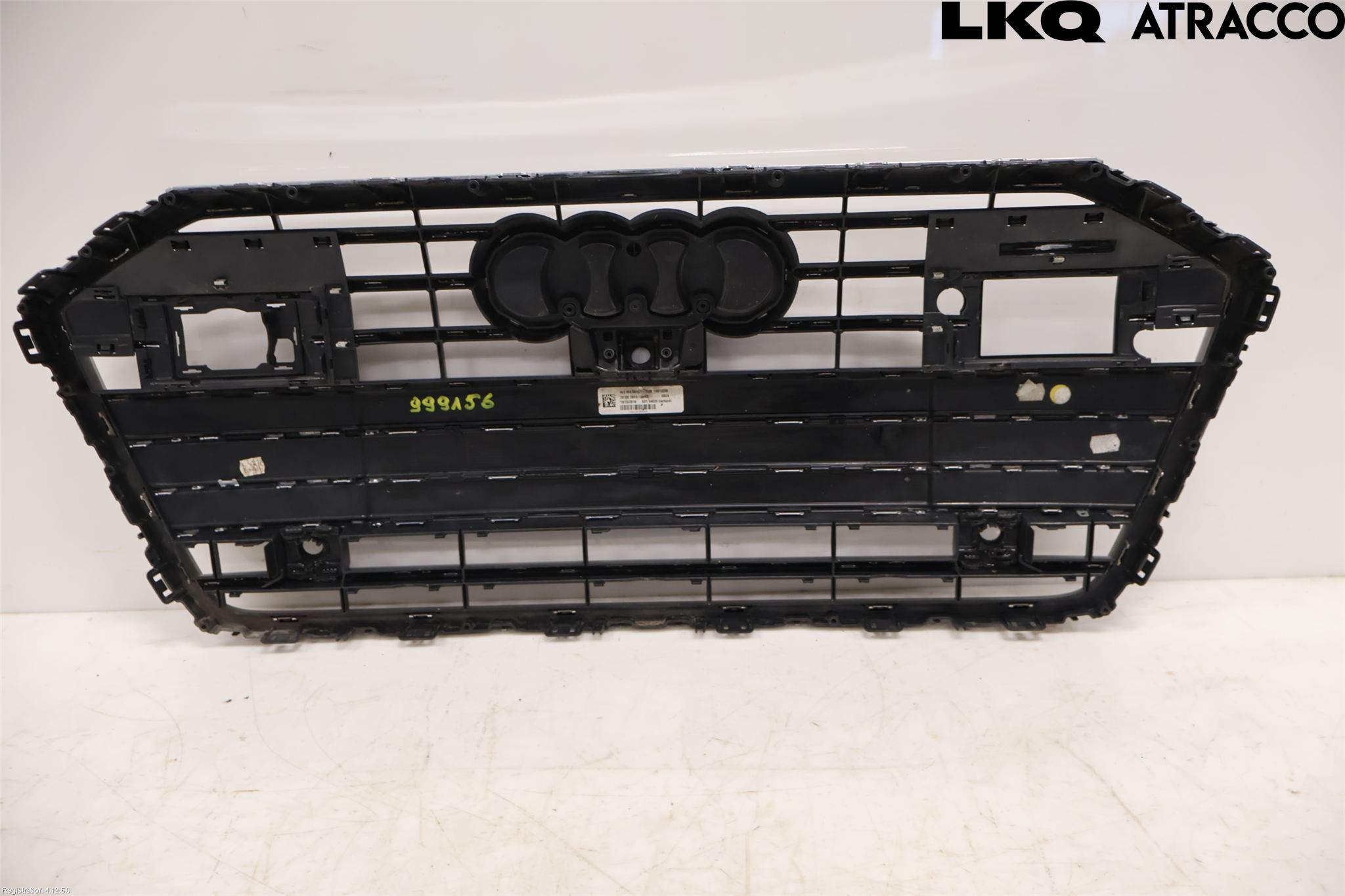 Audi A6 F2/C8 19- Grill Komp