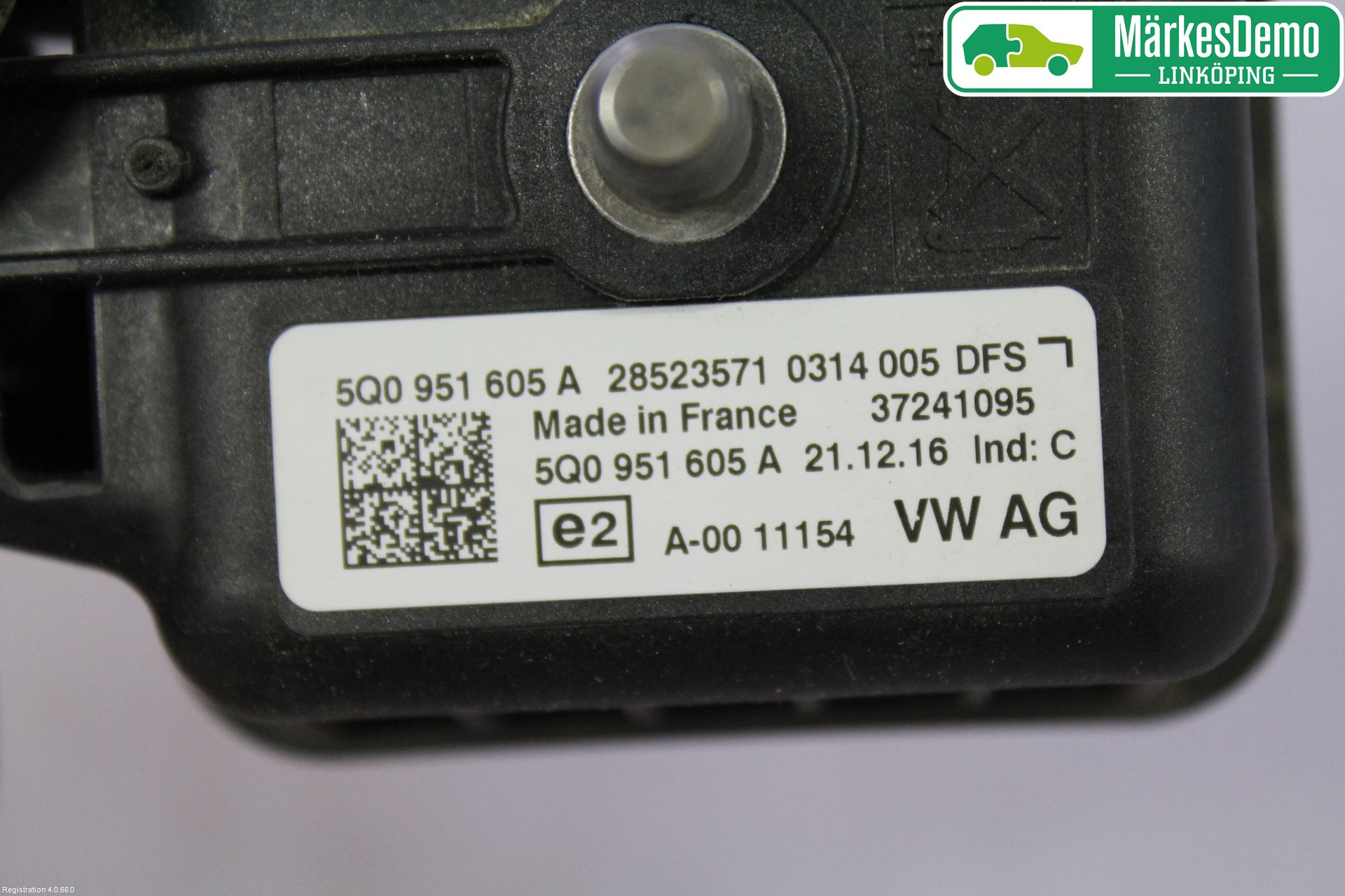 Volkswagen VW GOLF / E-GOLF VII 13-20 Billarm