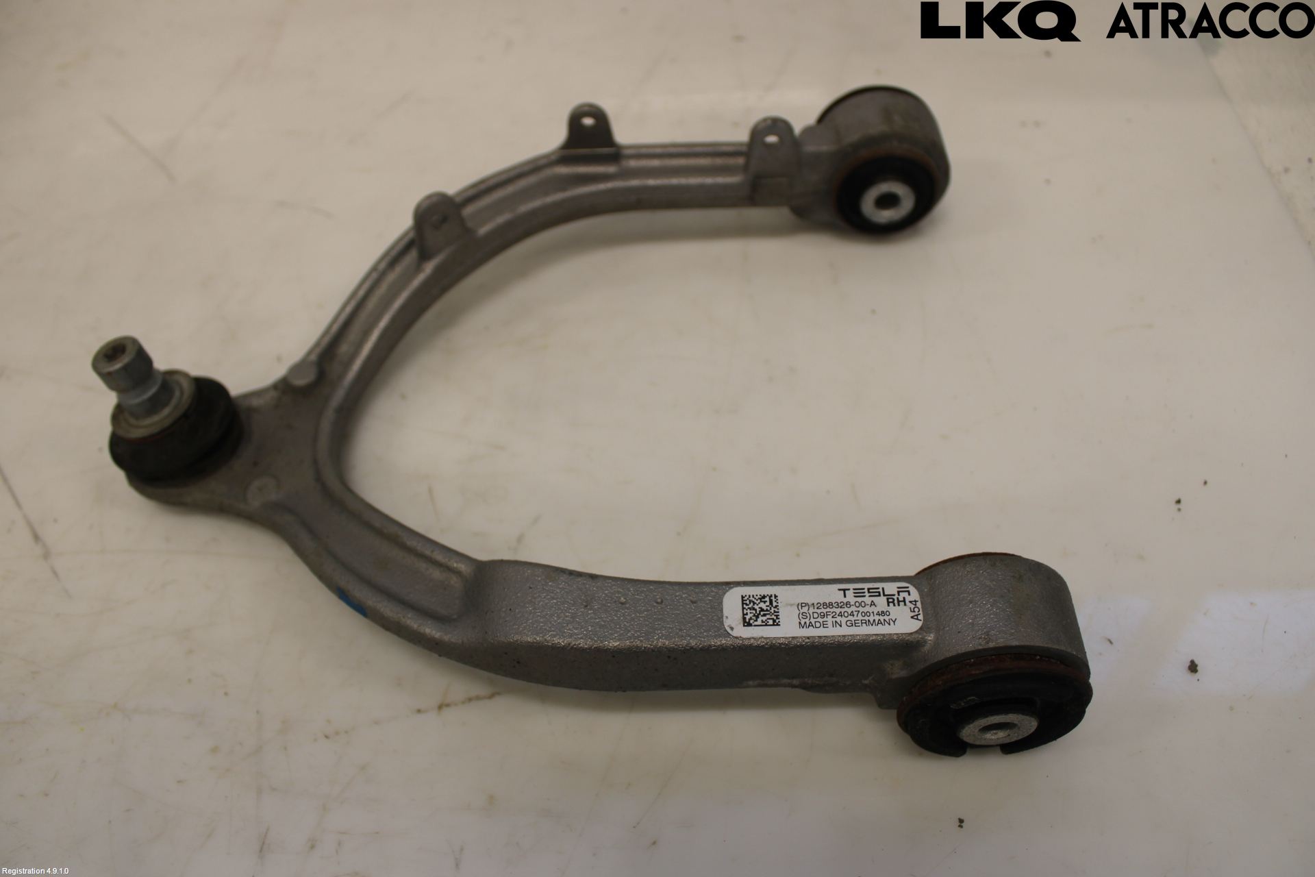 Tesla MODEL Y 21- Bärarm Fram Övre Hö