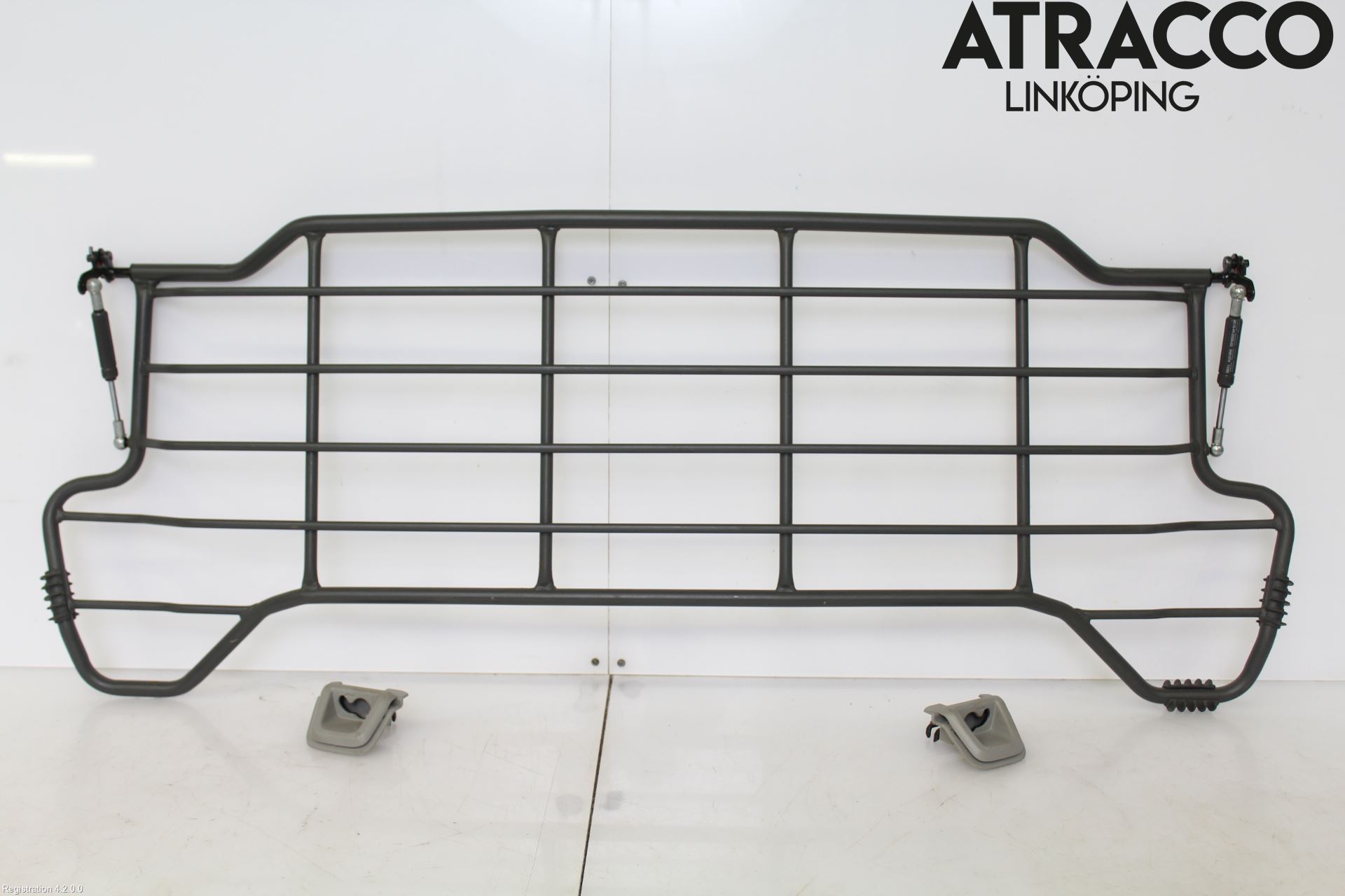 Volvo XC70 05-07 Lastförskjutningsskydd-Galler