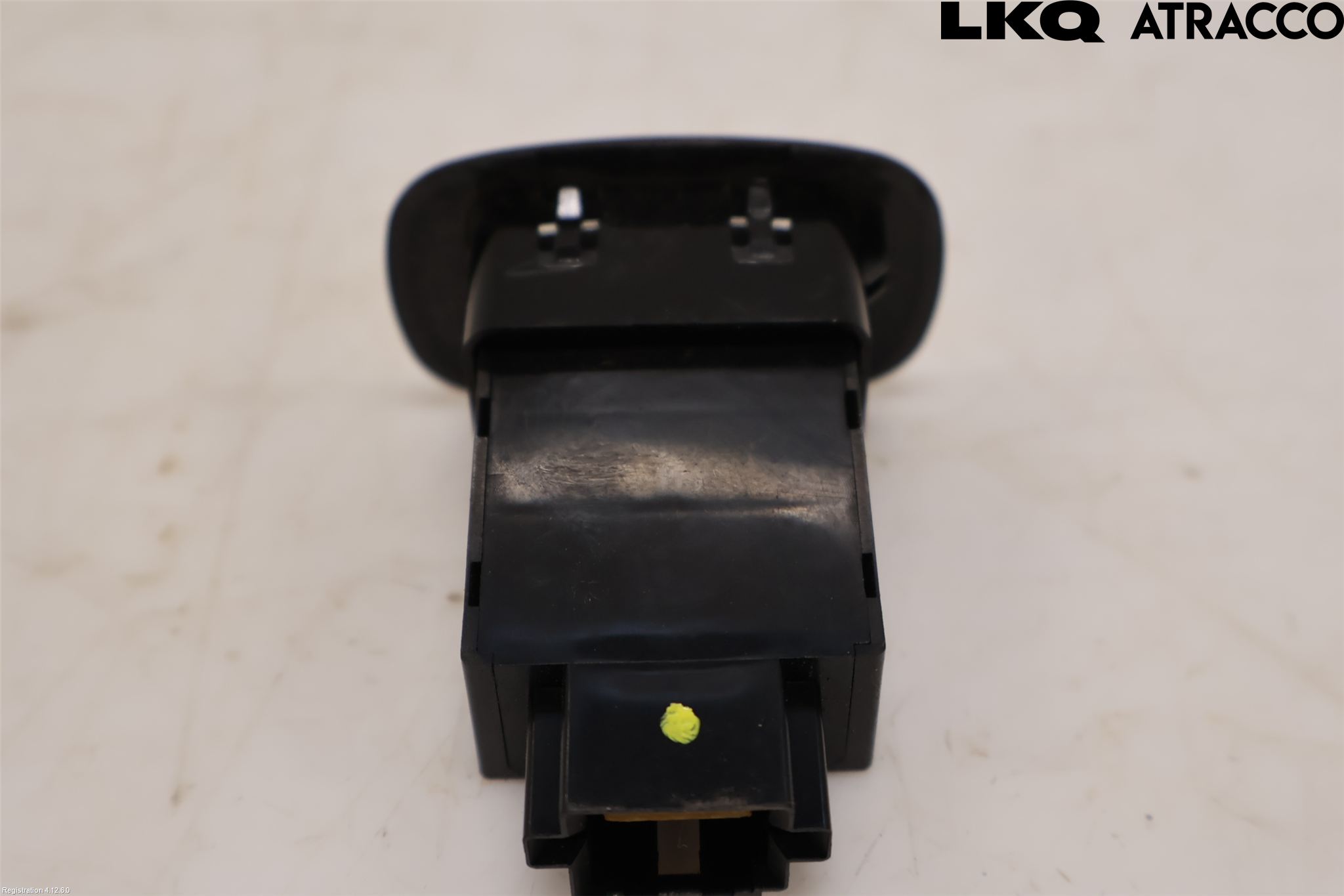 Mitsubishi OUTLANDER 13-21 Strömställare Baklucka