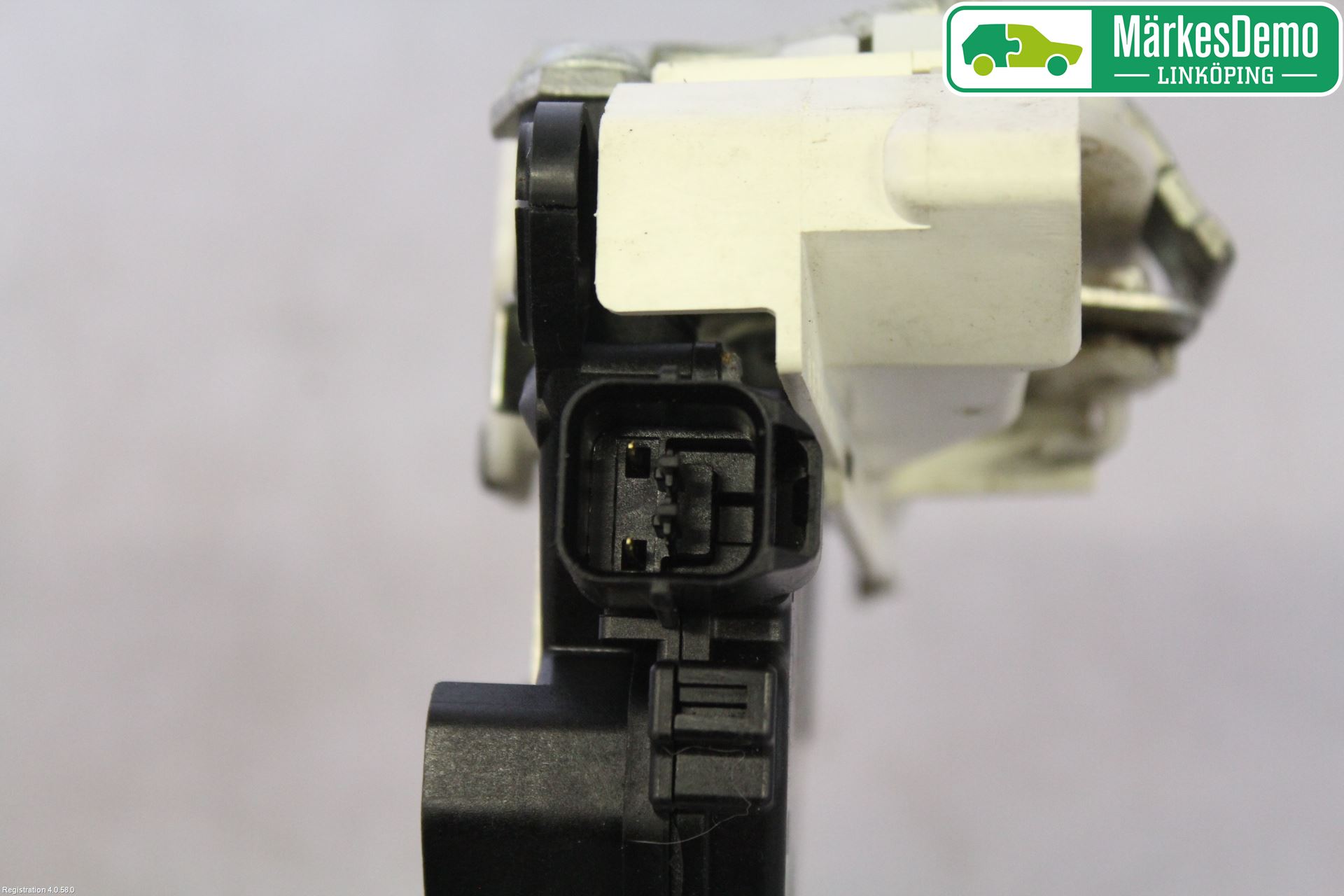 Citroen C-CROSSER Låskista-Dörrlås