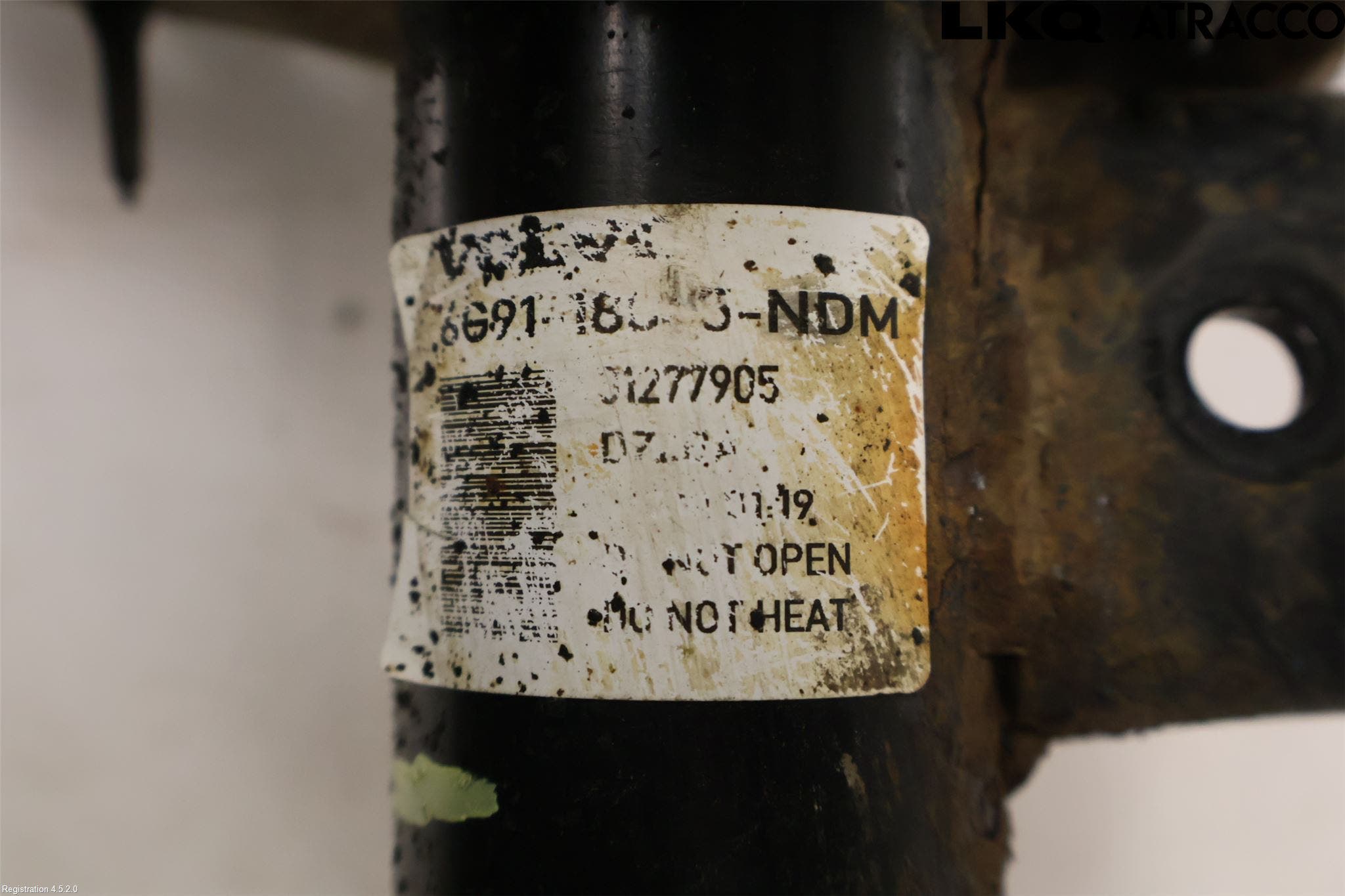 Volvo V70 08-13 Fjäderben Fram Höger