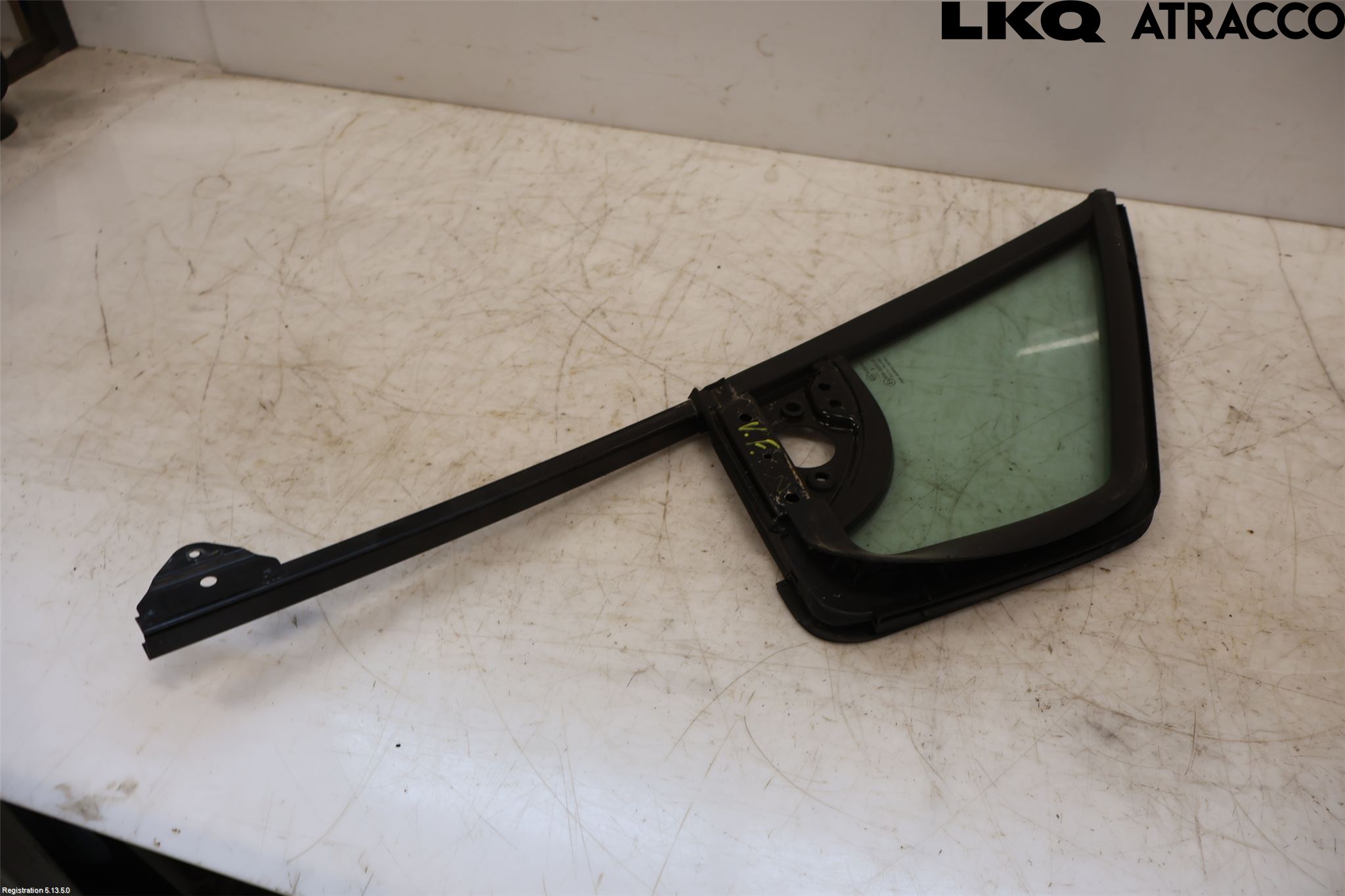Citroen BERLINGO 08-18 Dörruta Fram Lilla Vä
