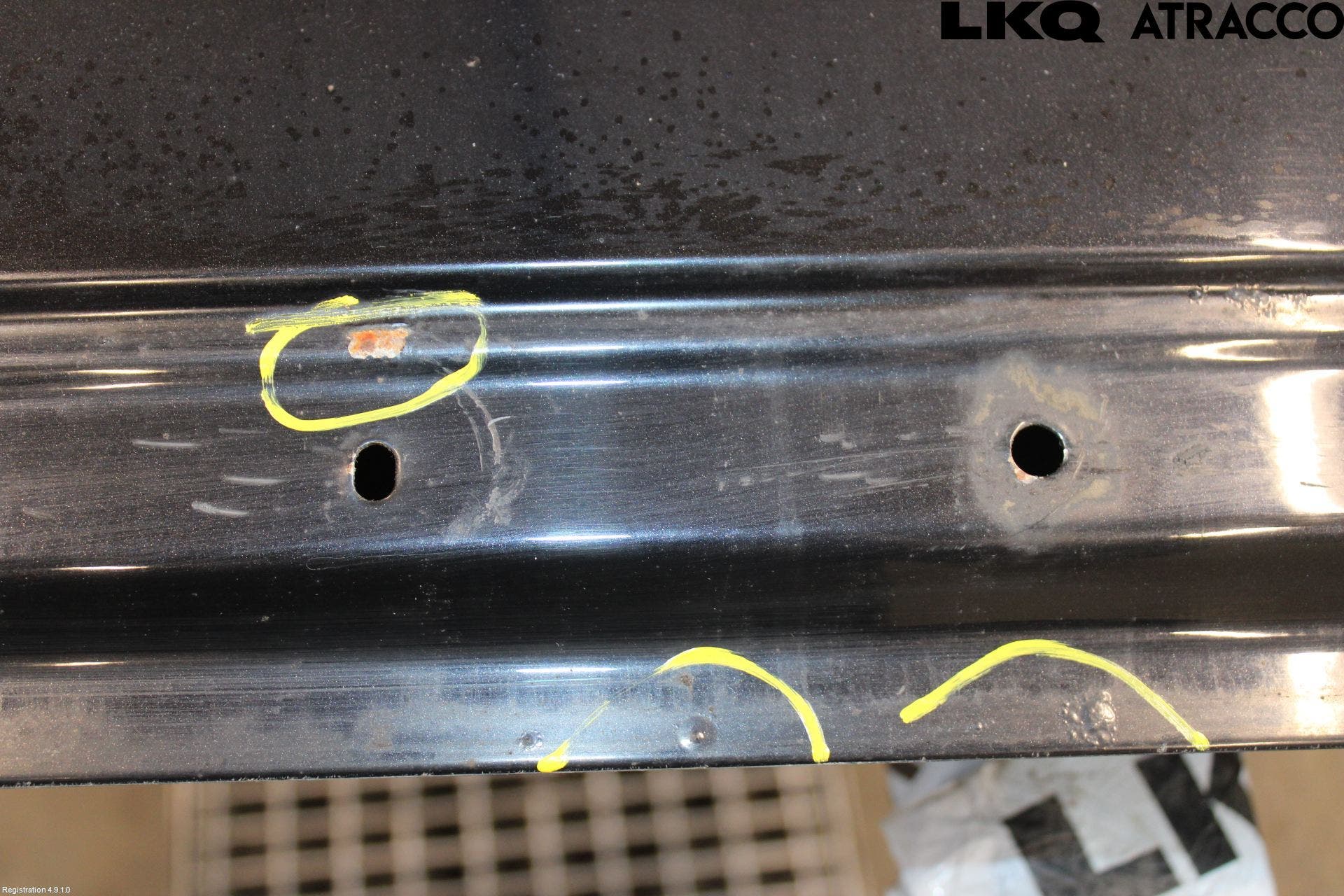 Volvo V70 08-13 Dörr Fram Vänster