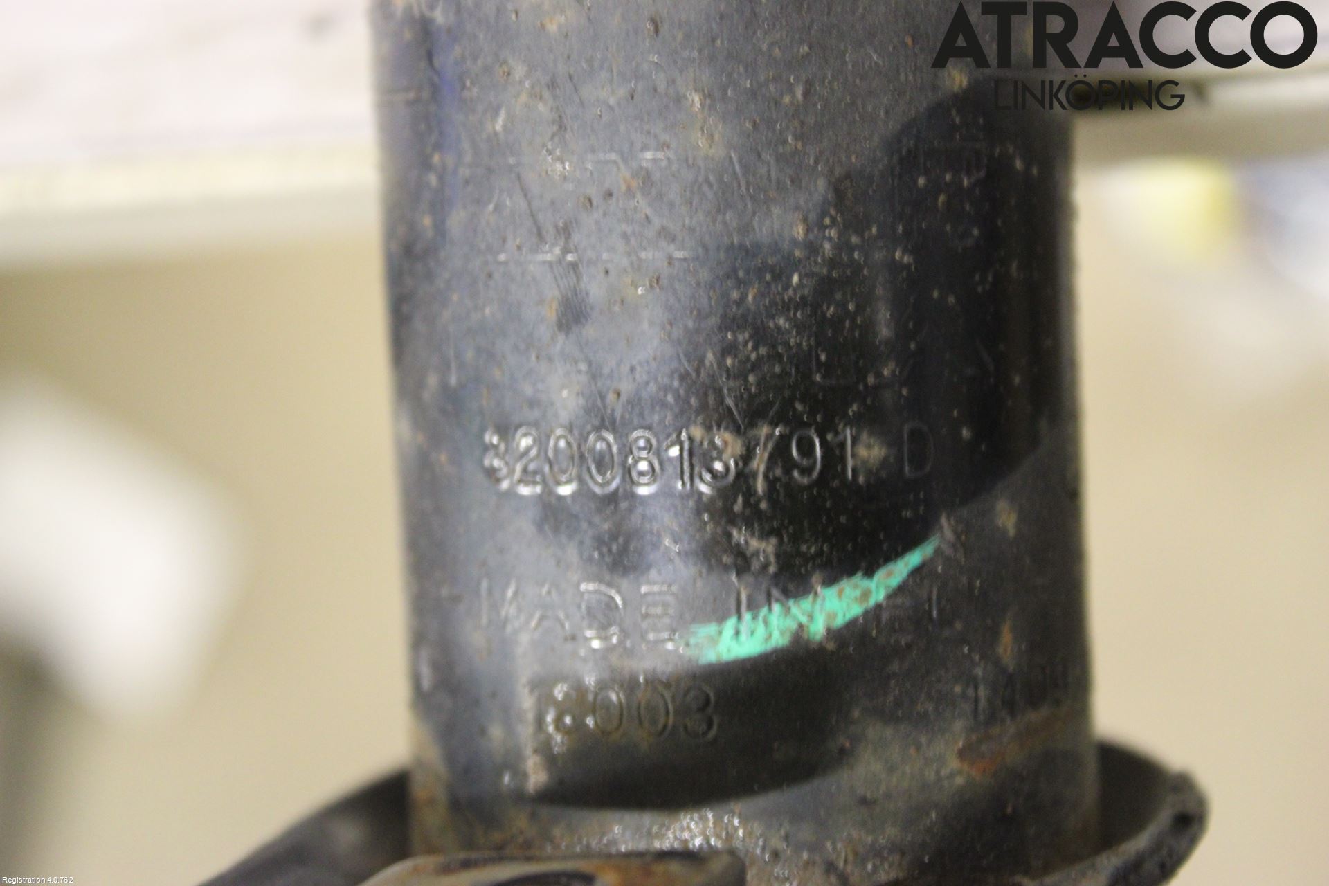 Dacia DUSTER 10-17 Fjäderben Fram Vänster