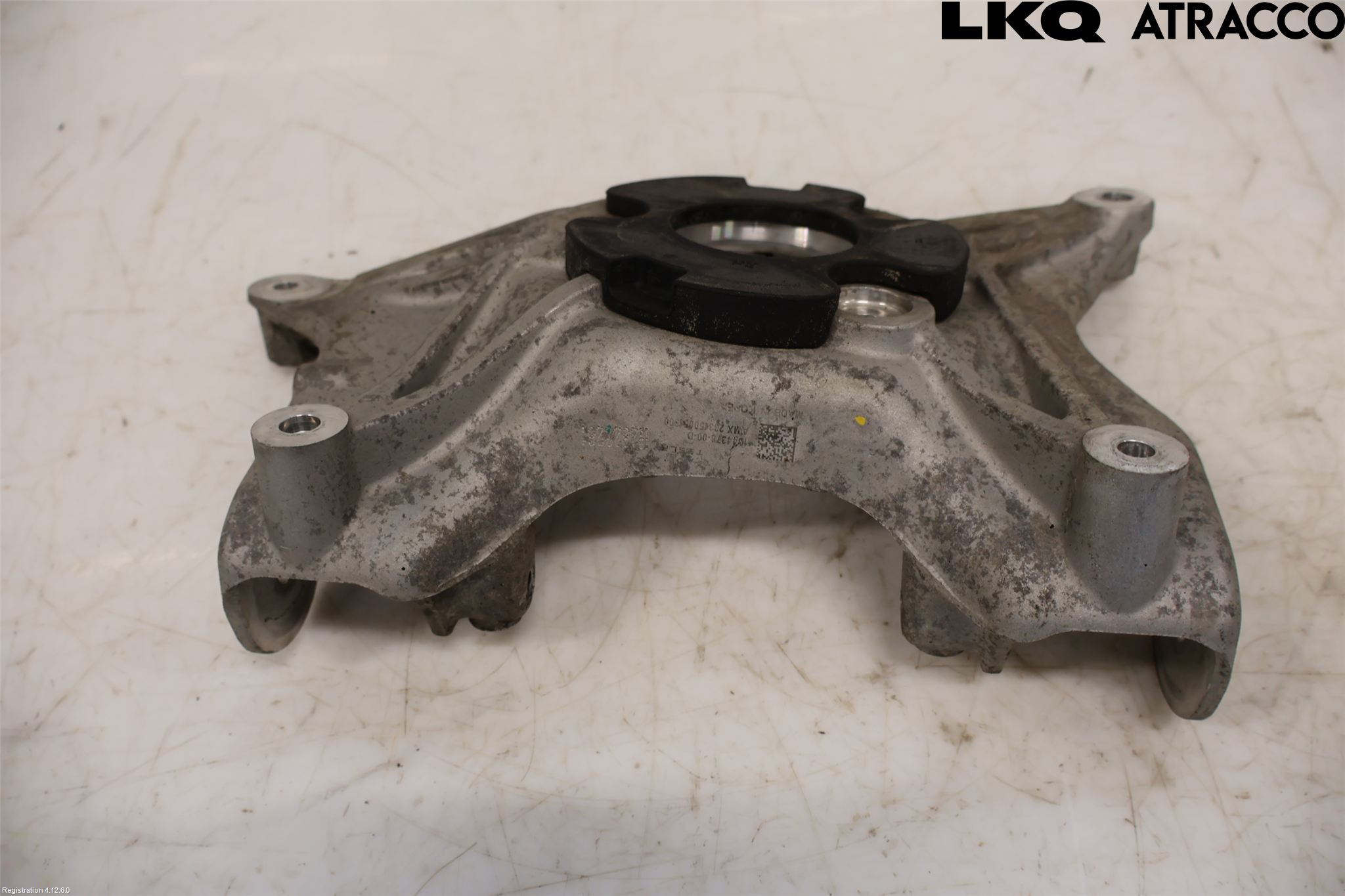 Tesla MODEL Y 21- Fjäderbenslager Fram