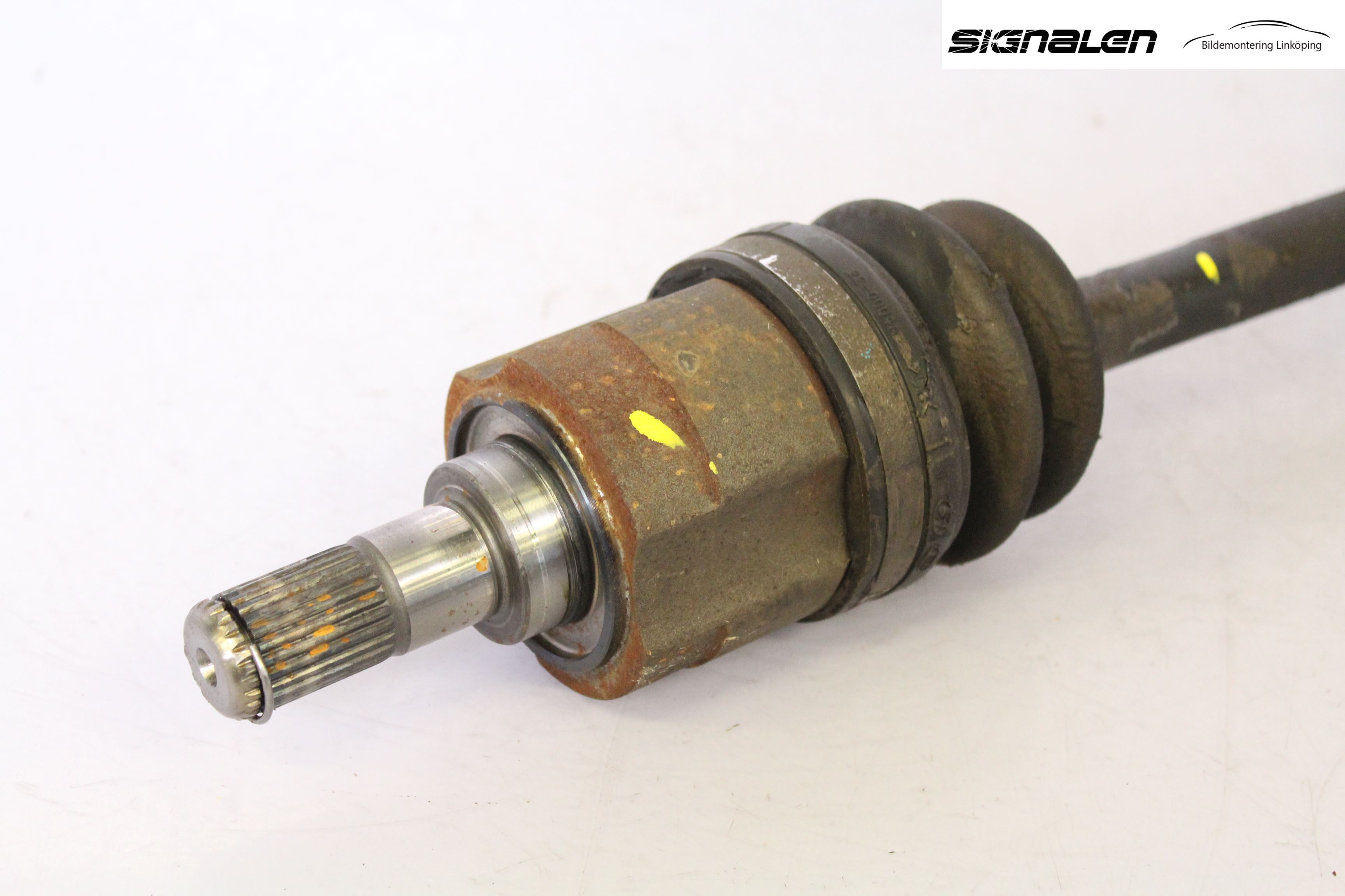 Kia RIO 06-11 Drivaxel Fram Vänster