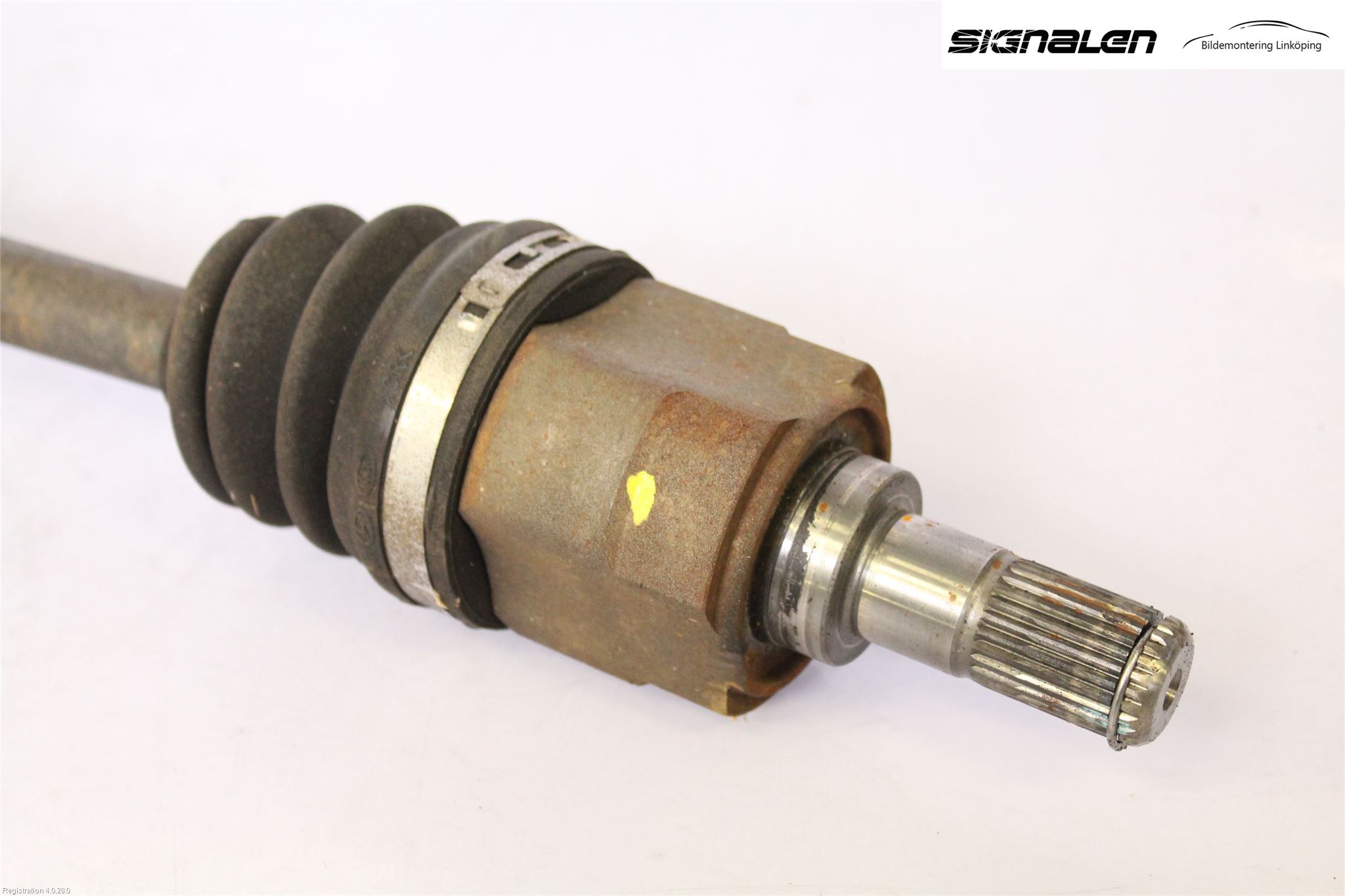 Kia RIO 06-11 Drivaxel Fram Höger