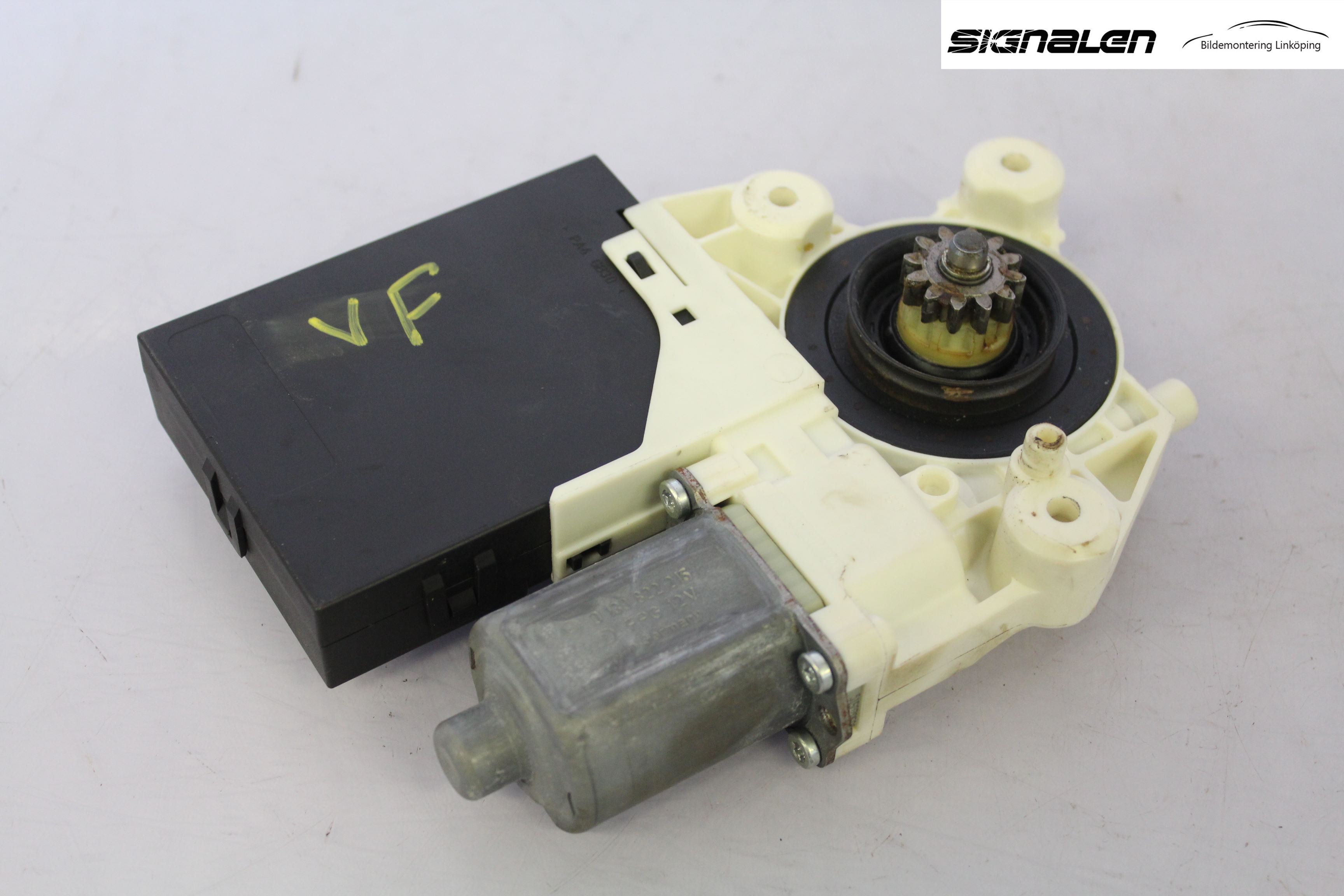 Ford FOCUS     04-07 Fönsterhissmotor