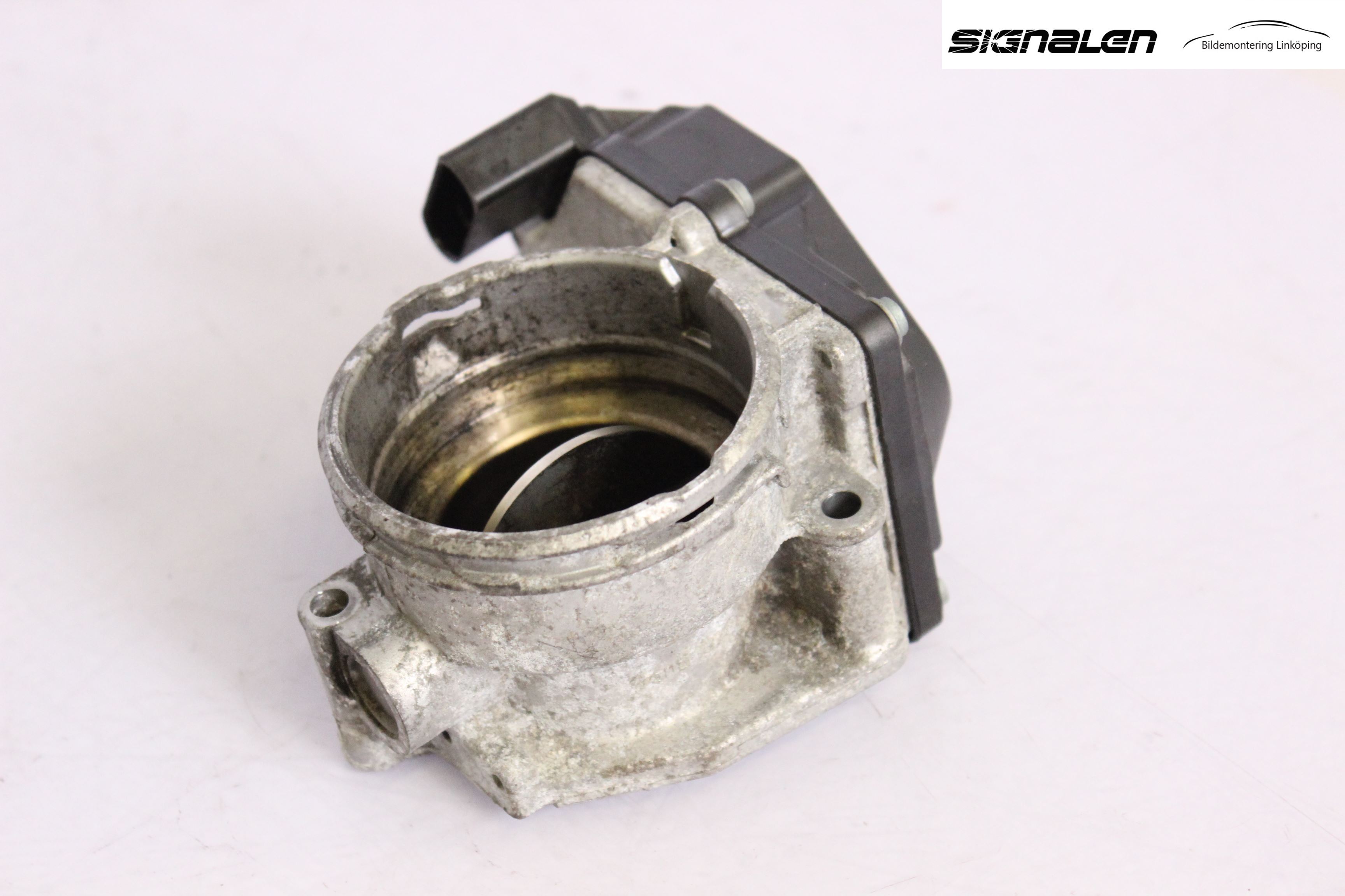 Volkswagen VW CADDY      04-10 Injspjällhus