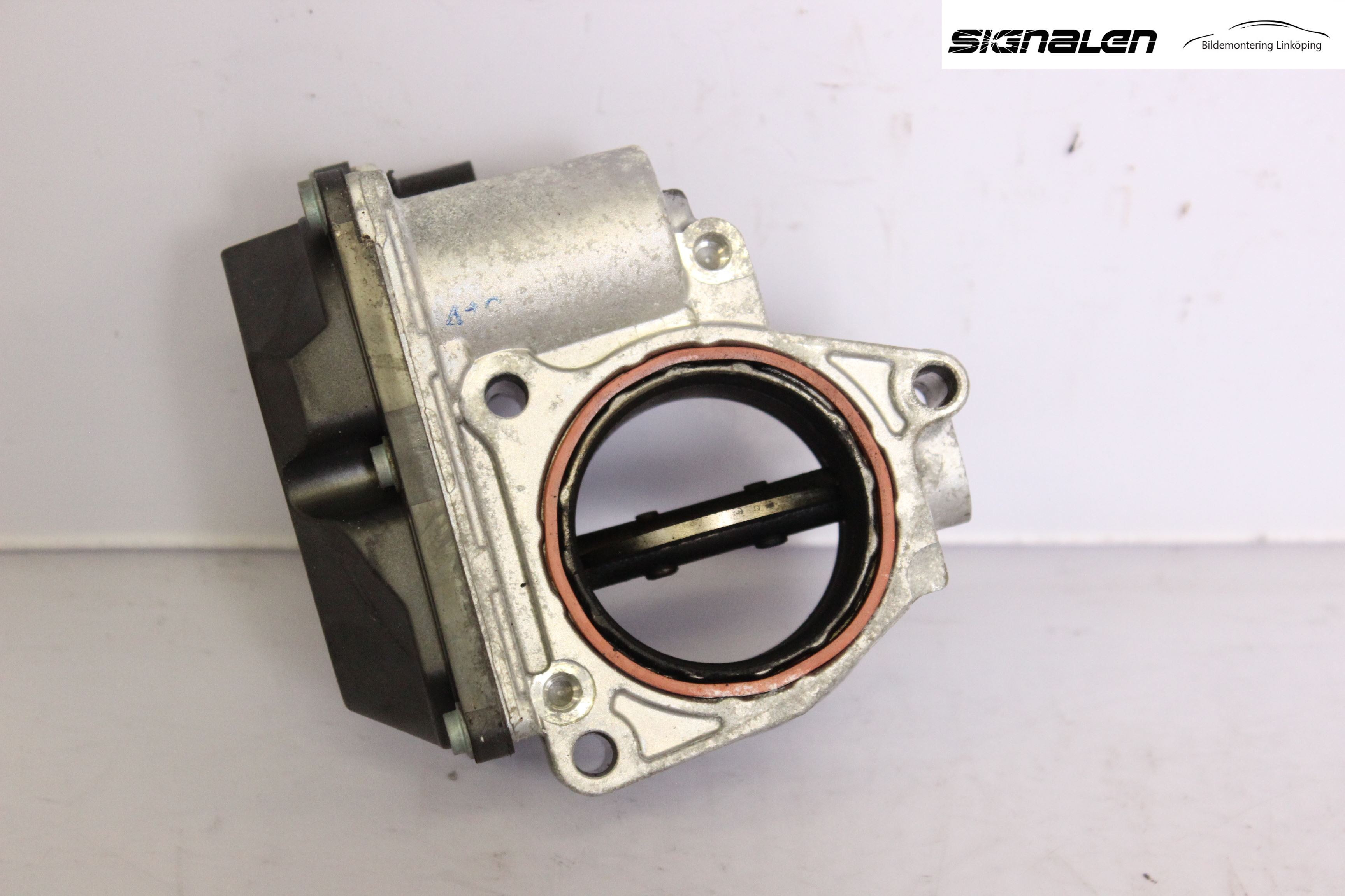 Volkswagen VW CADDY      04-10 Injspjällhus