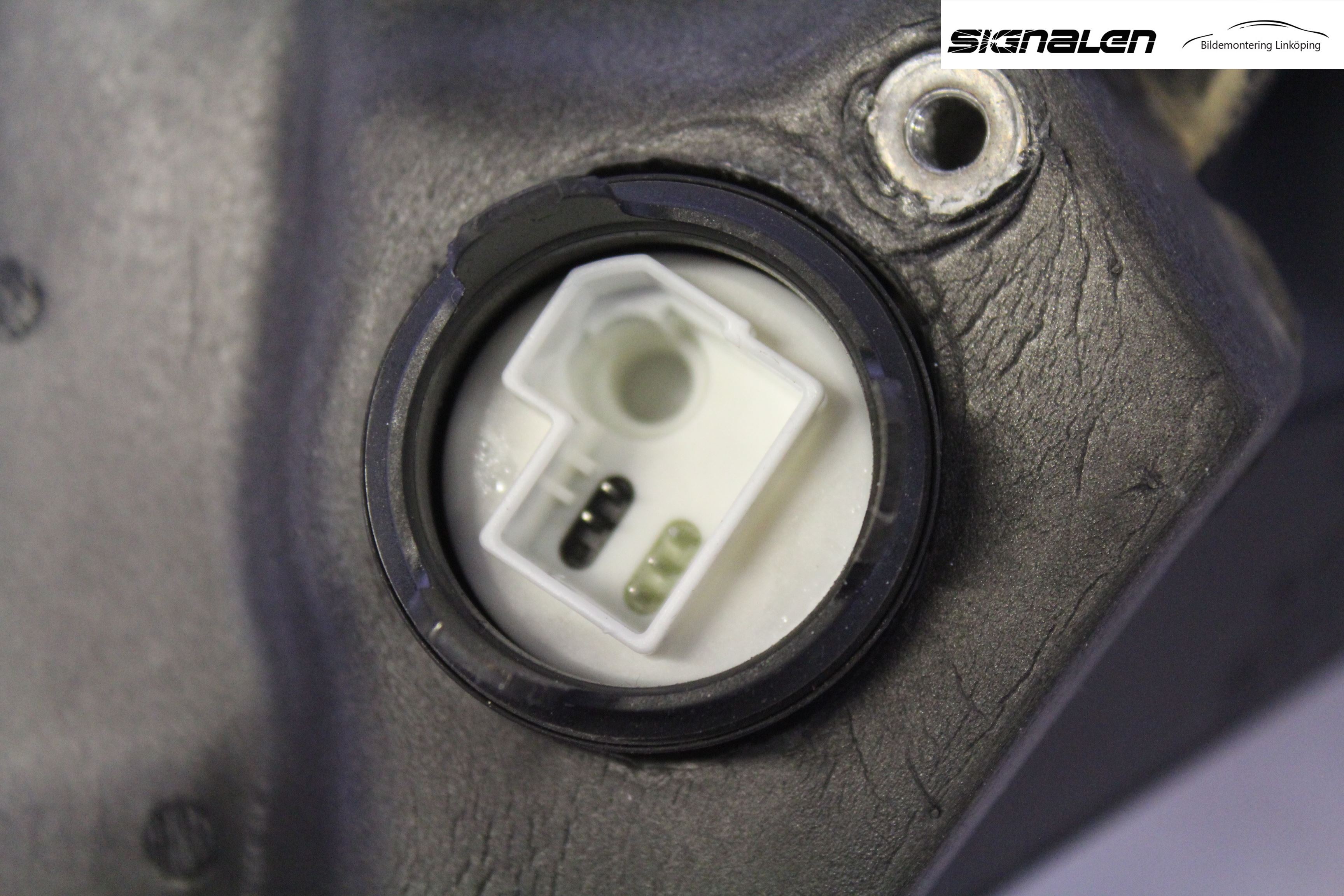 BMW 5 F10/F11/F18 09-17 Spegel Yttre El Hö