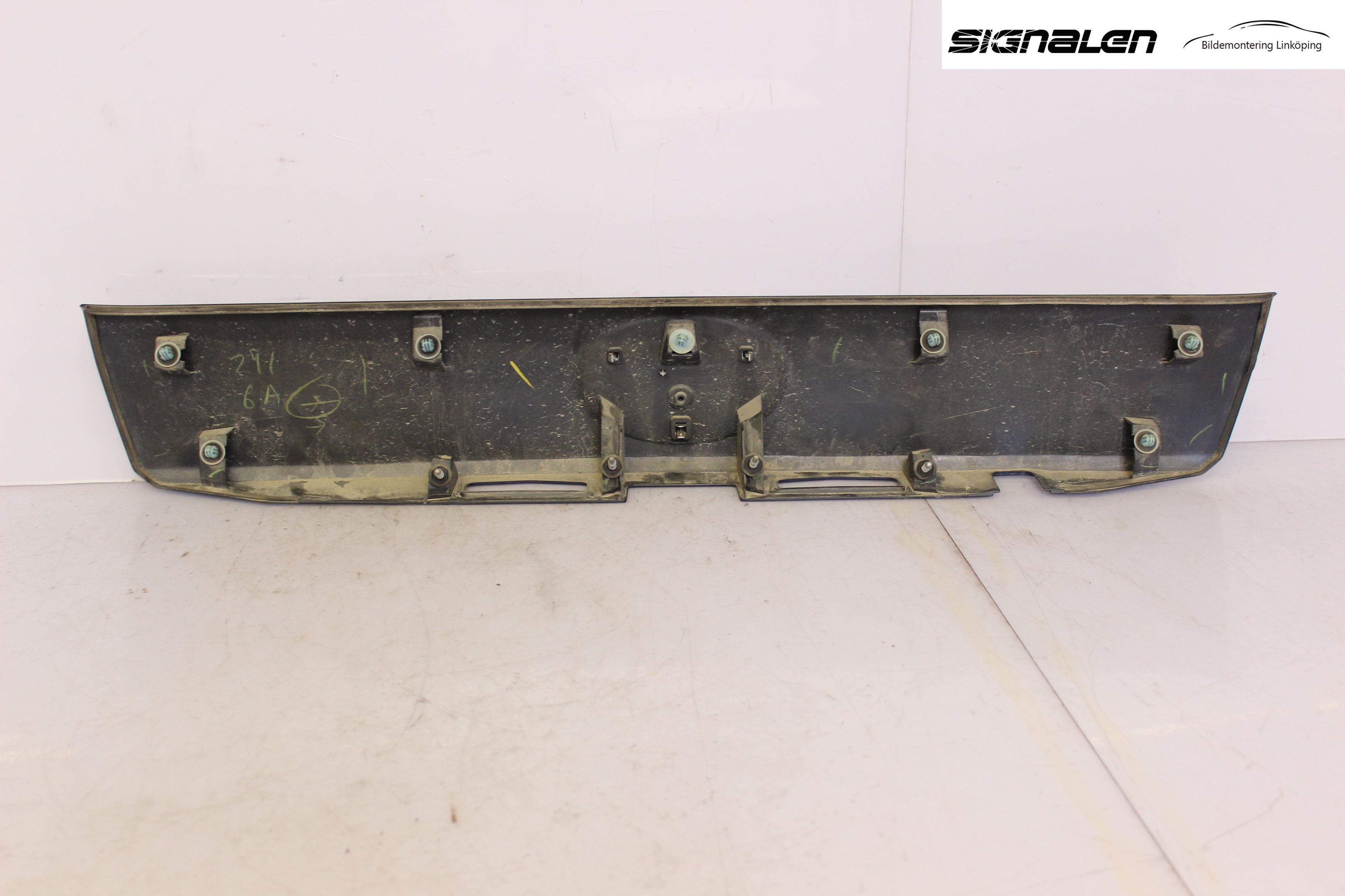 Toyota PRIUS+ ZVW40 12-20 List Bak-Baklucka