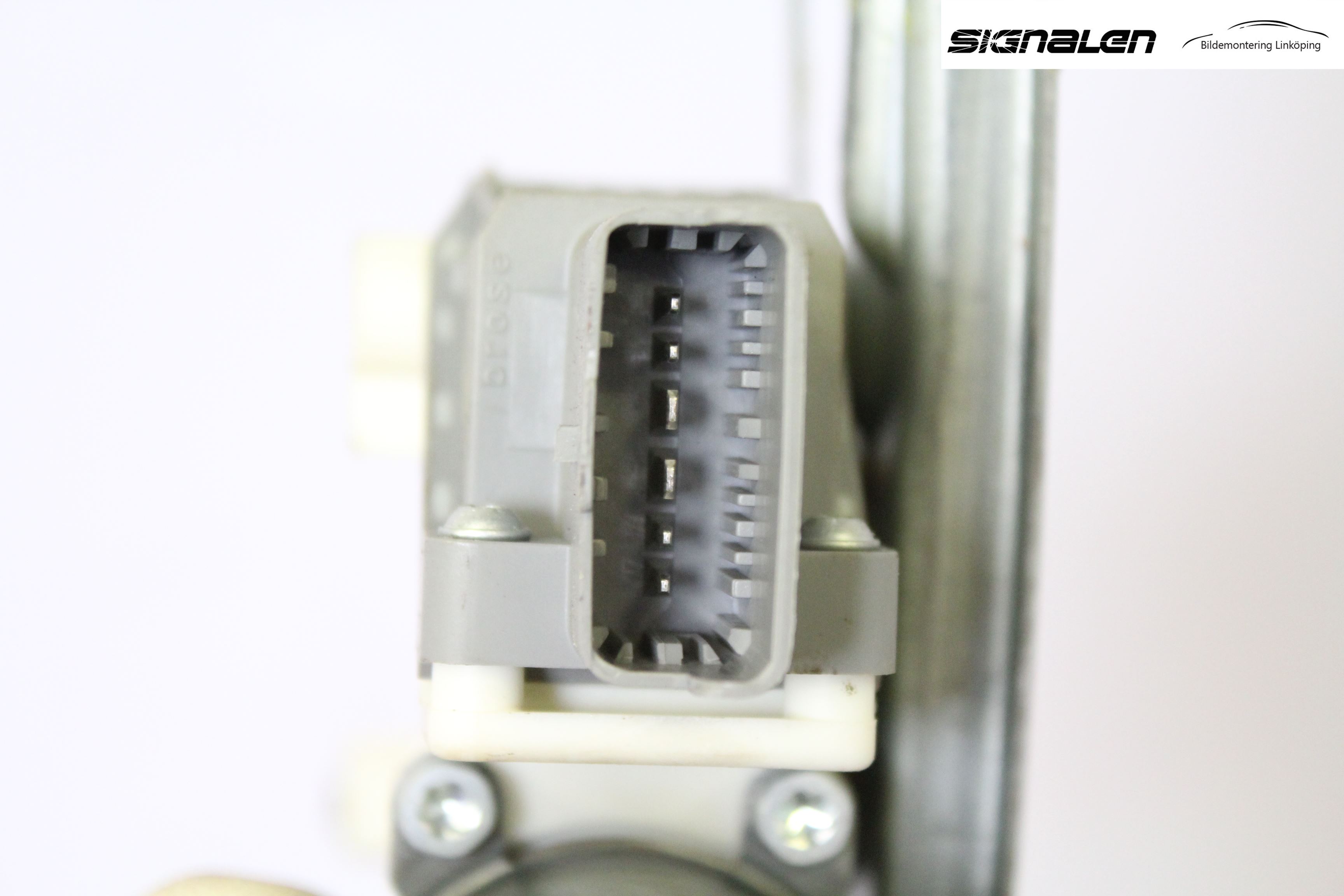 Citroen C5     05-08 Fönsterhiss El Kompl