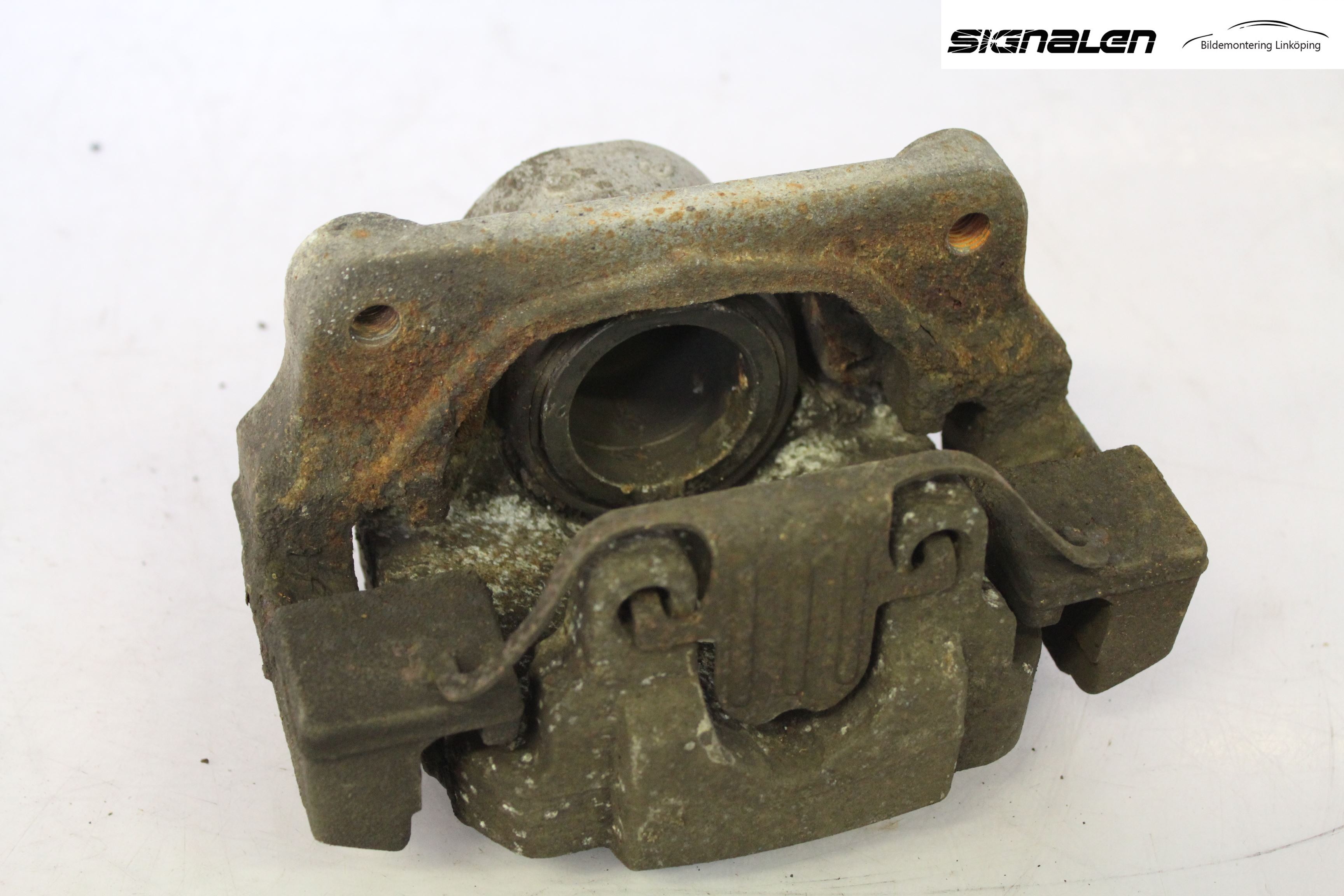 BMW 5 F10/F11/F18 09-17 Bromsok Fram Höger