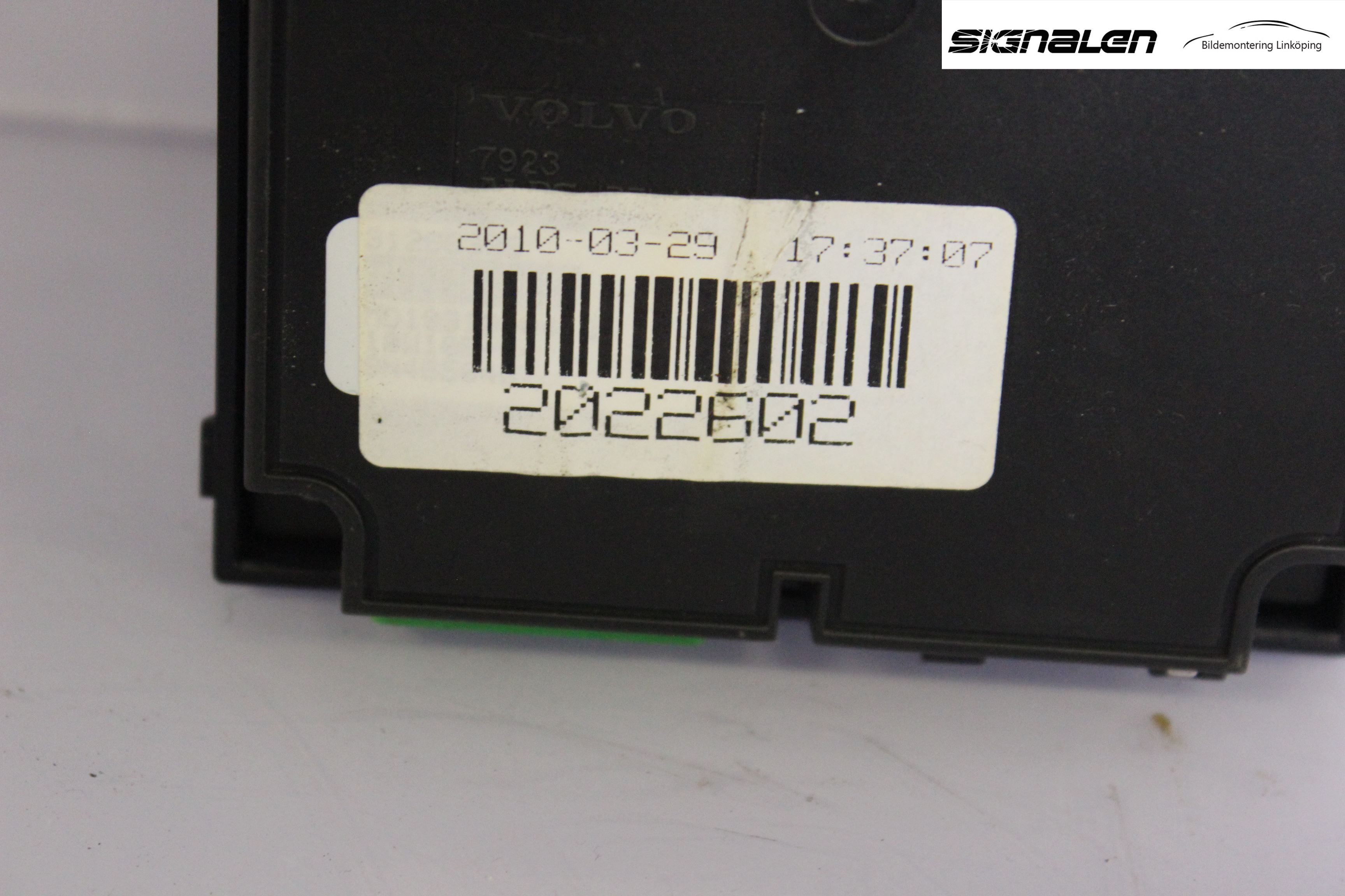 Volvo XC70 08-13 Kontrolldisplay