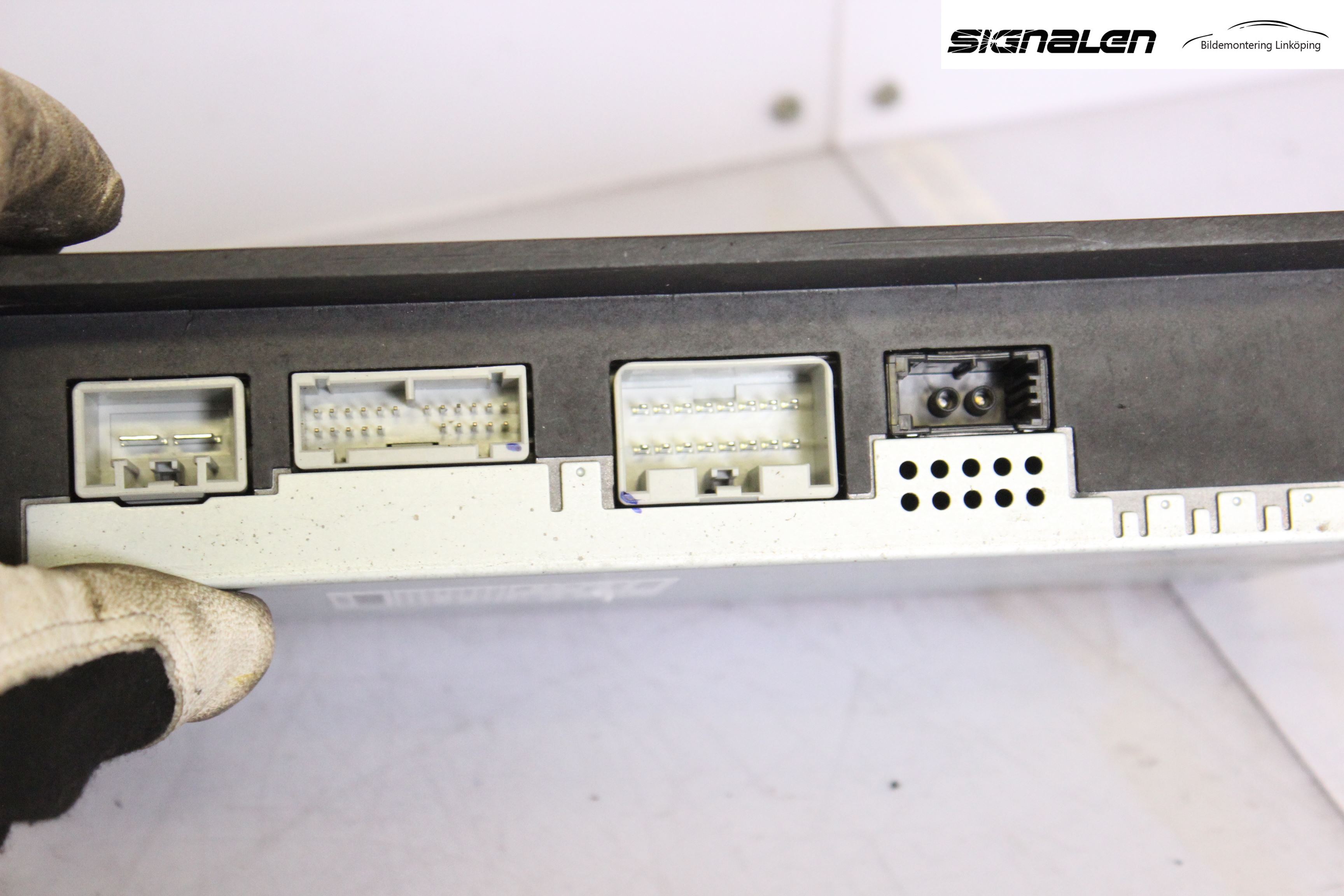 Volvo XC70 08-13 Radio-Stereo Förstärkare