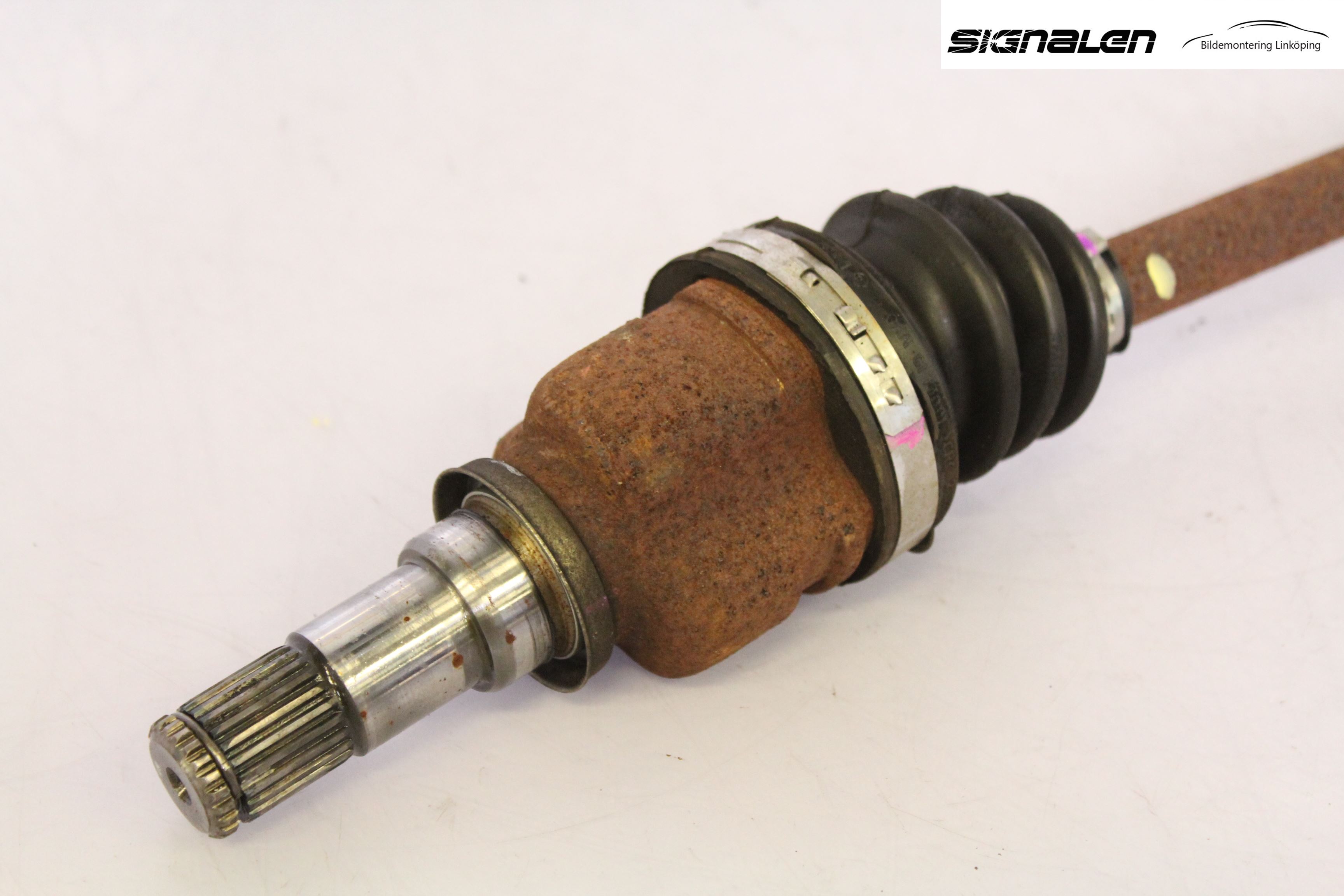 Toyota AYGO 06-14 Drivaxel Fram Höger