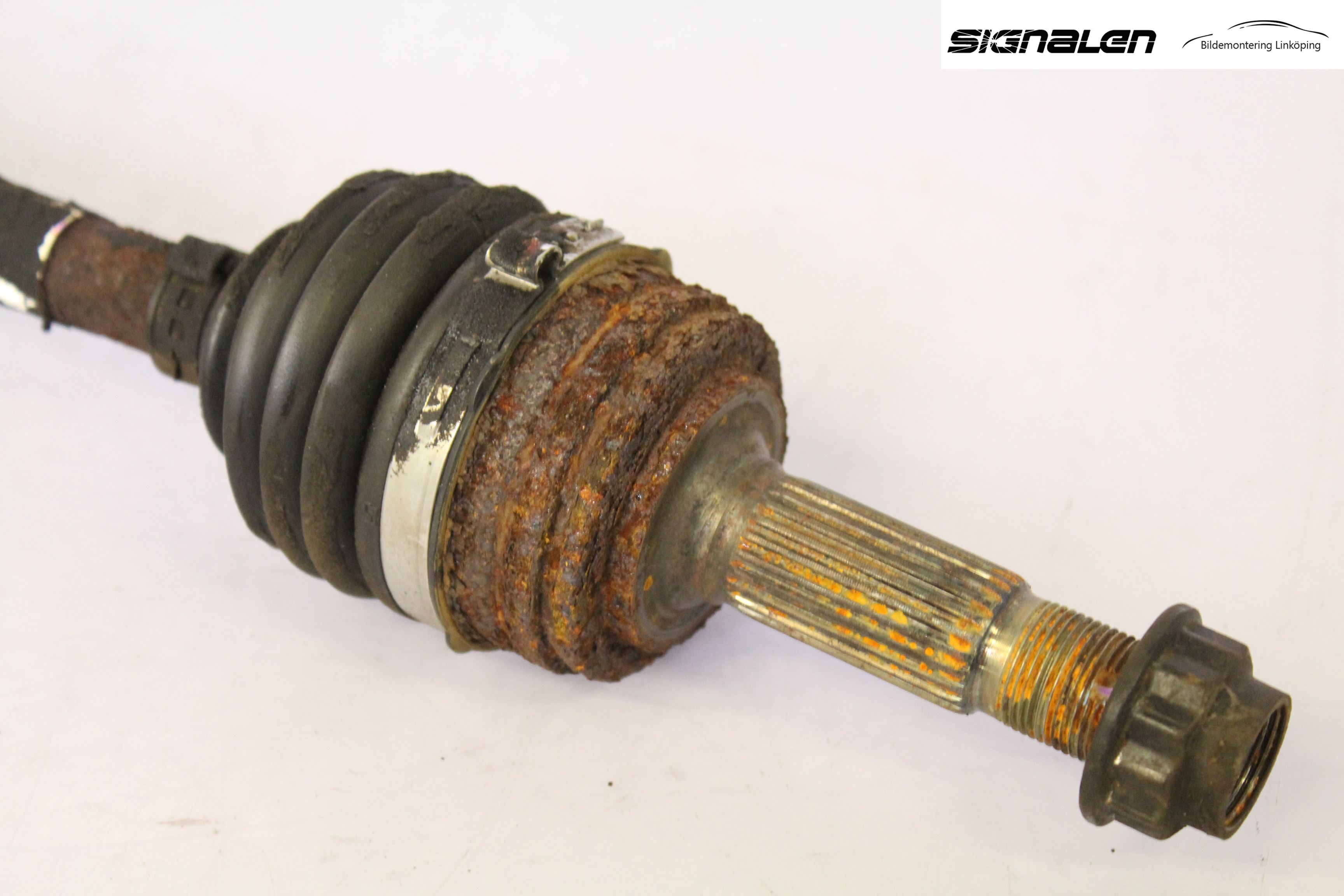 Toyota AYGO 06-14 Drivaxel Fram Höger