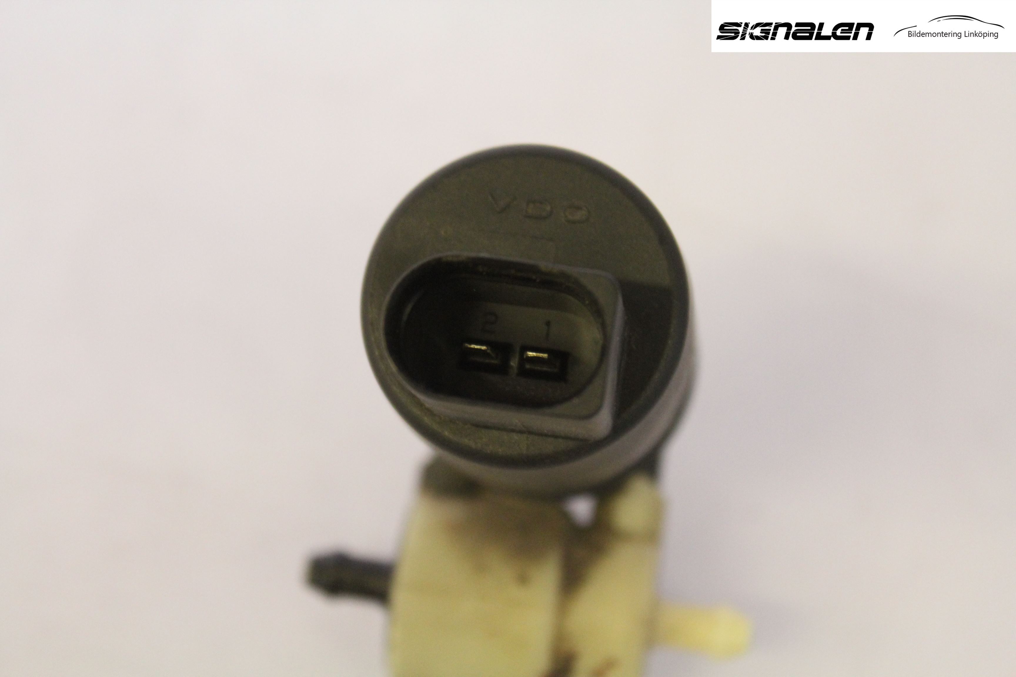 Mitsubishi COLT   04-08 Spolarpump Vindruta