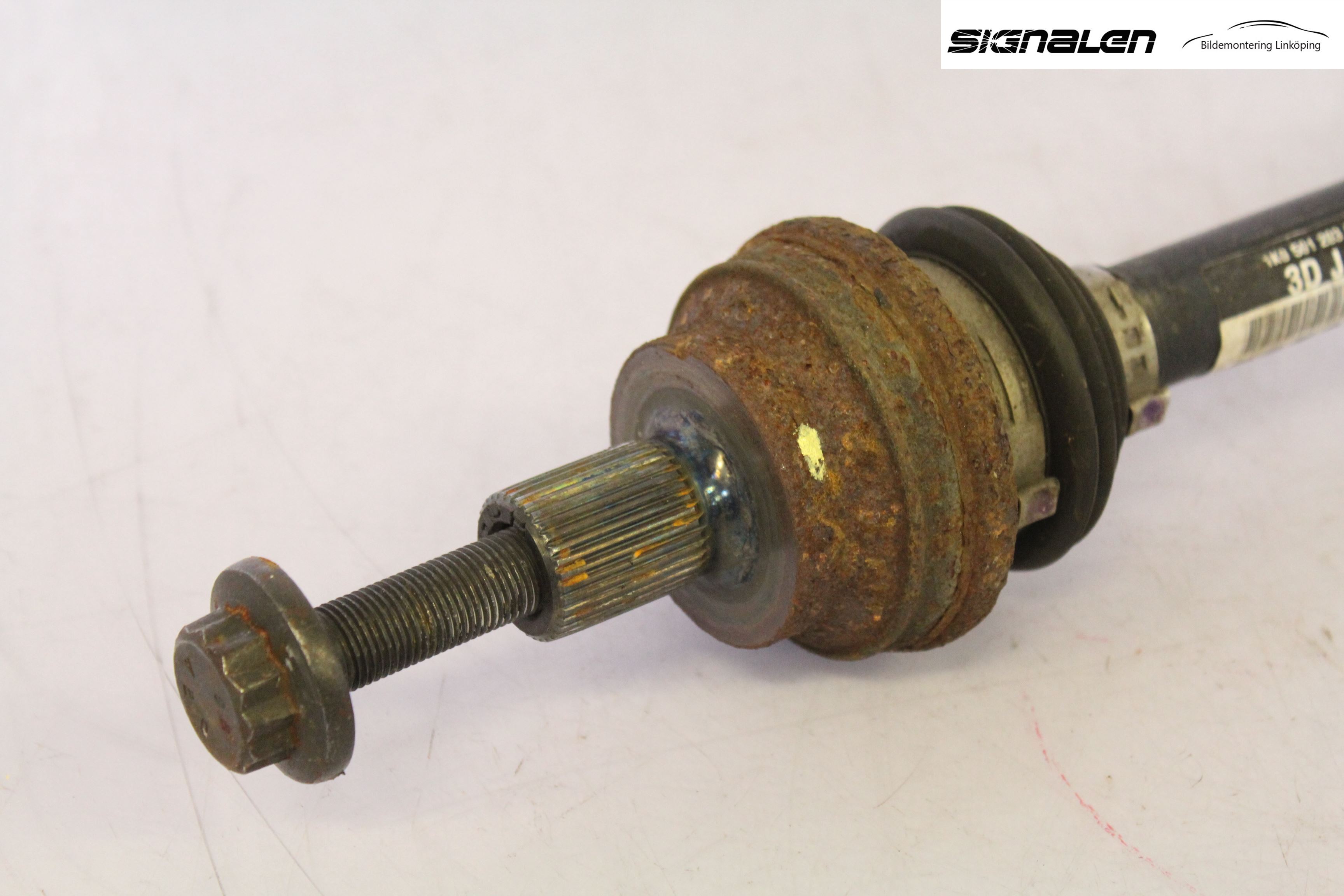 Skoda OCTAVIA (1Z) 05-13 Drivaxel Bak Vänster