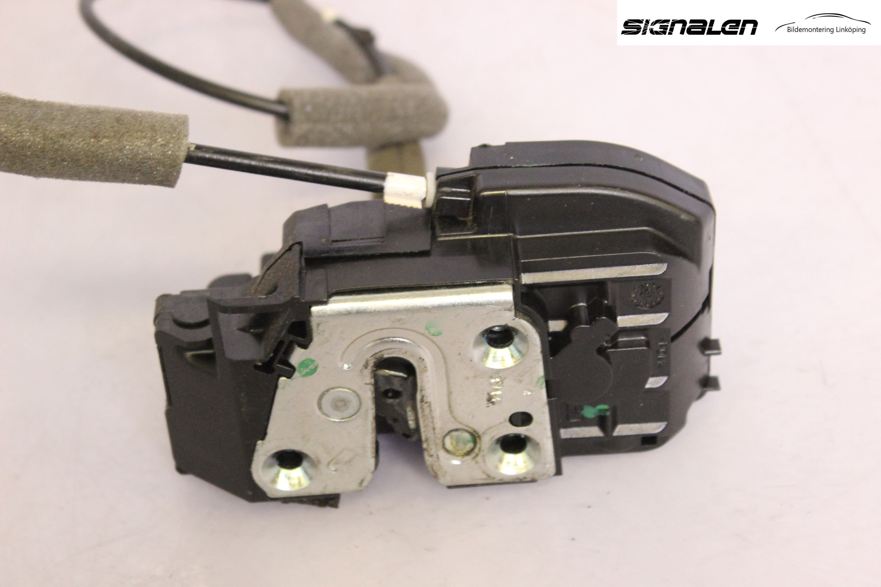 Nissan NAVARA 05-16 Låskista-Dörrlås