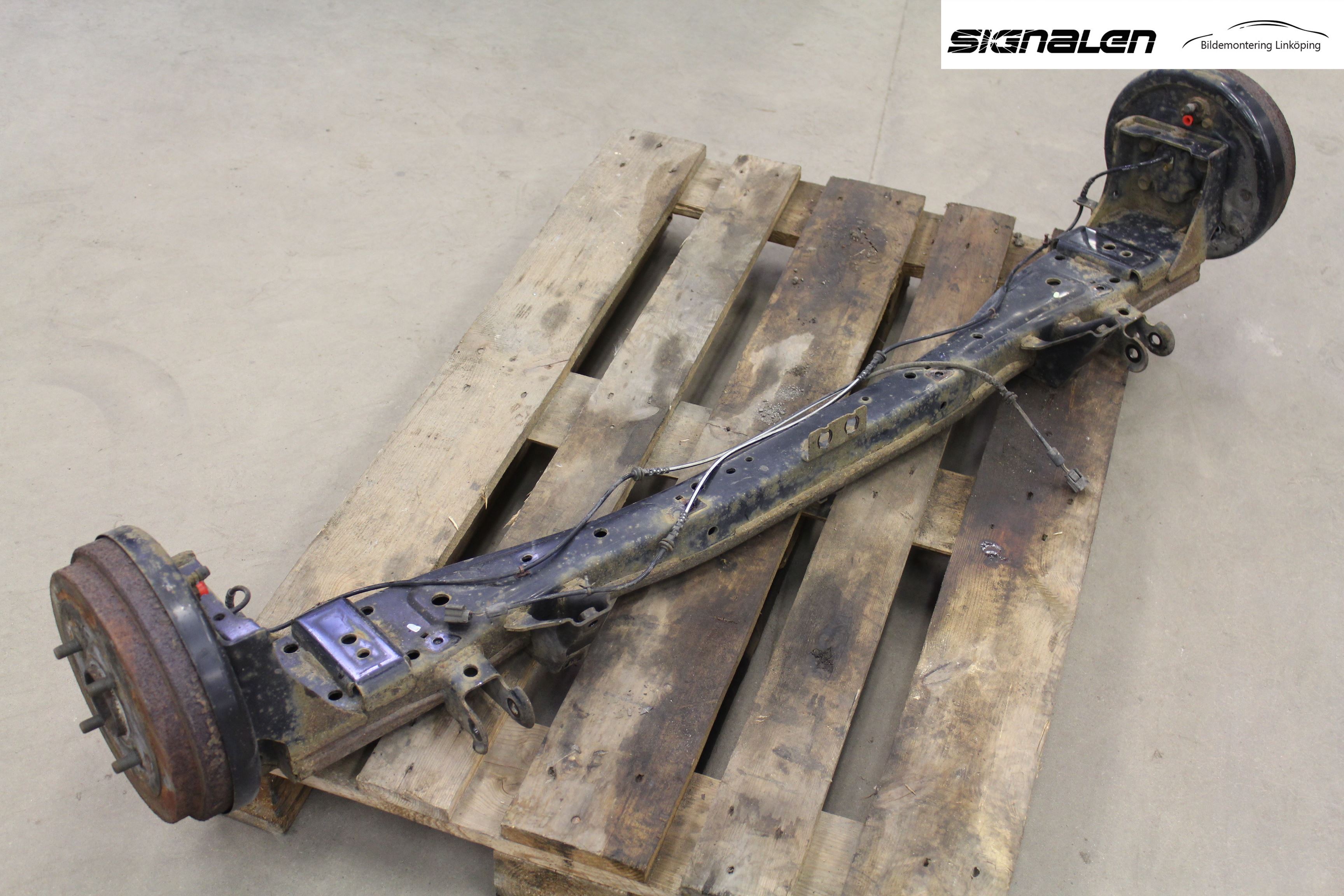 Nissan NV200/NV200 COMBI Bakaxel