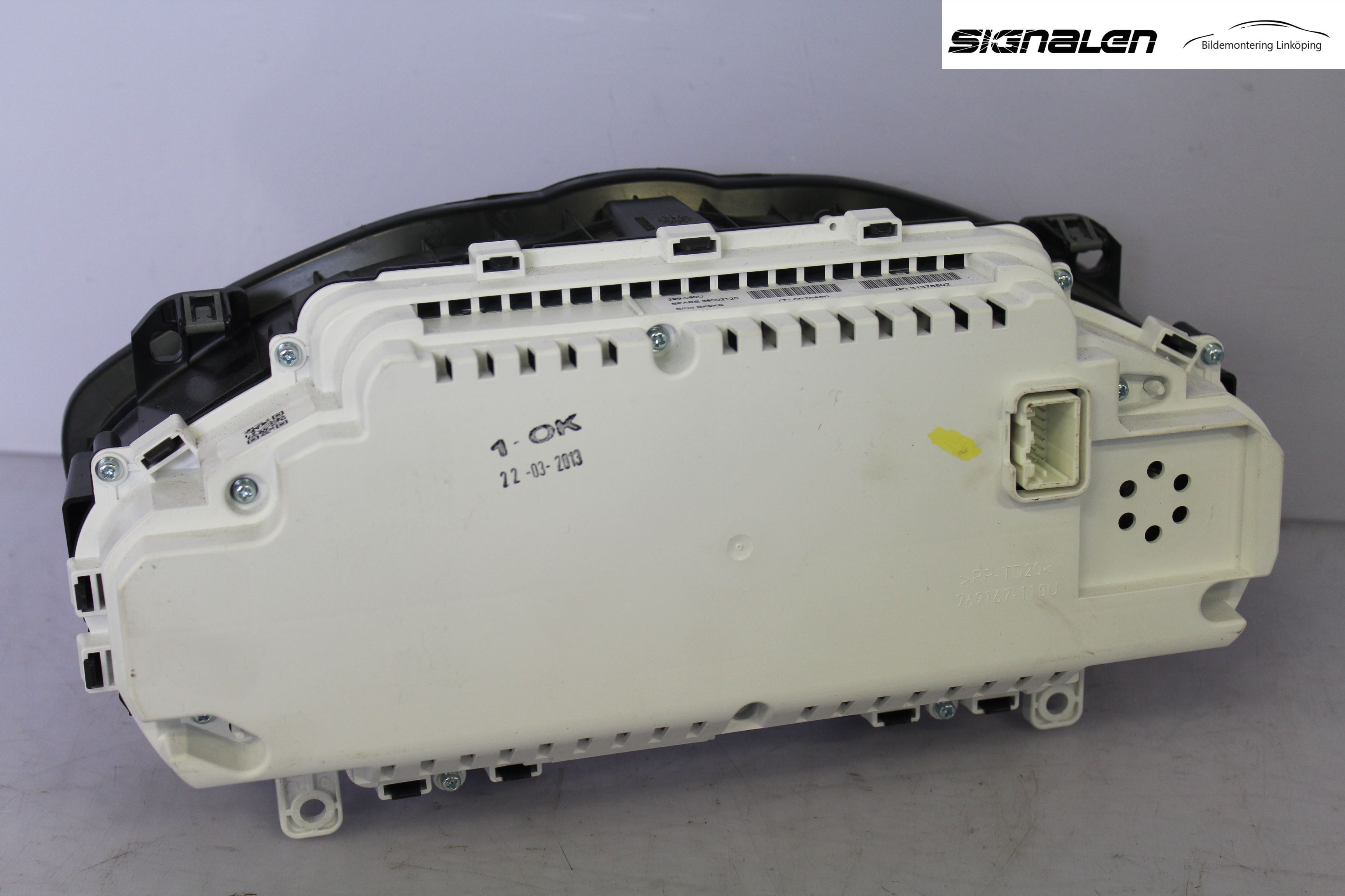 Volvo V40 CROSS COUNTRY 13-19 Instrument Komb