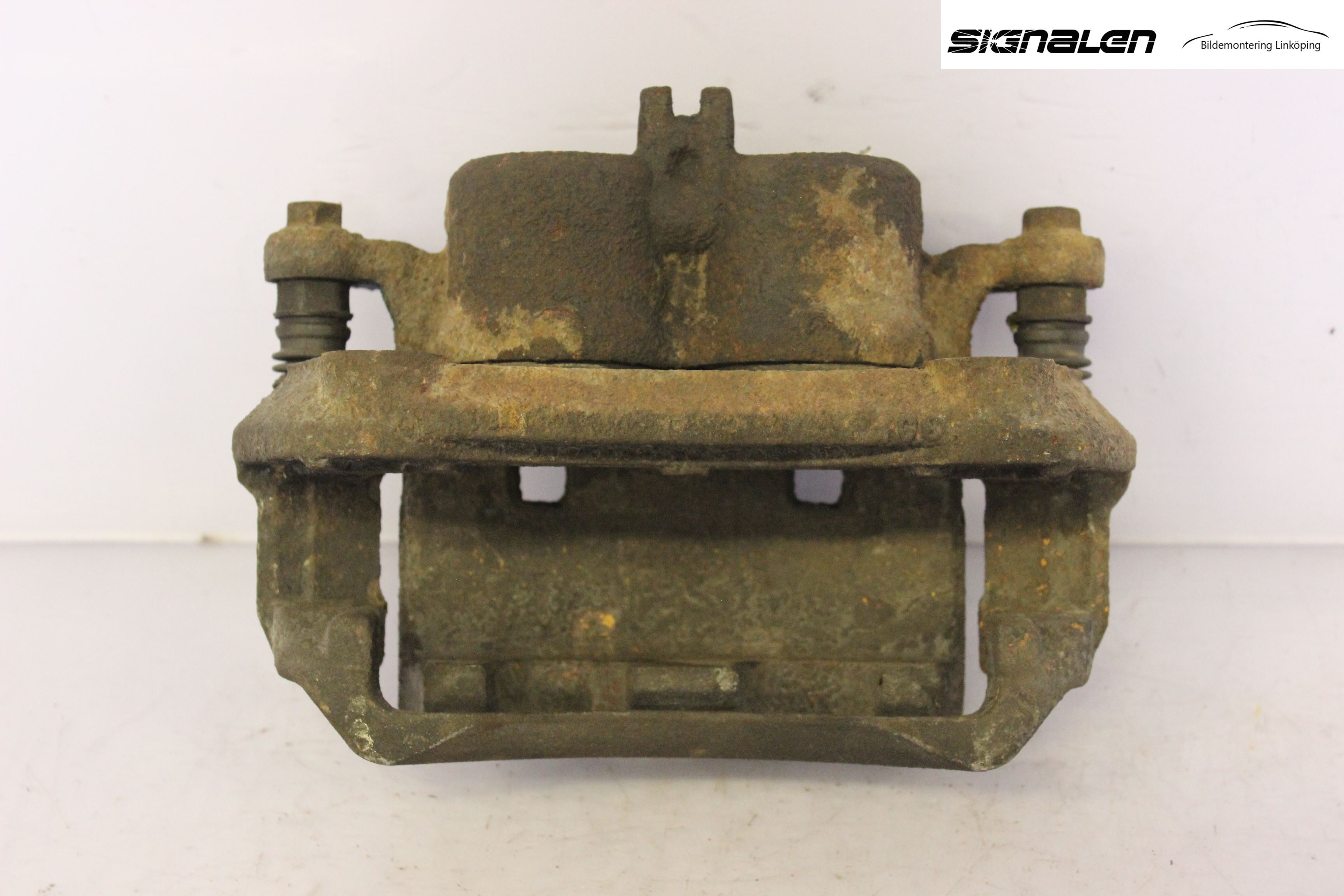 Nissan NAVARA 05-16 Bromsok Fram Höger