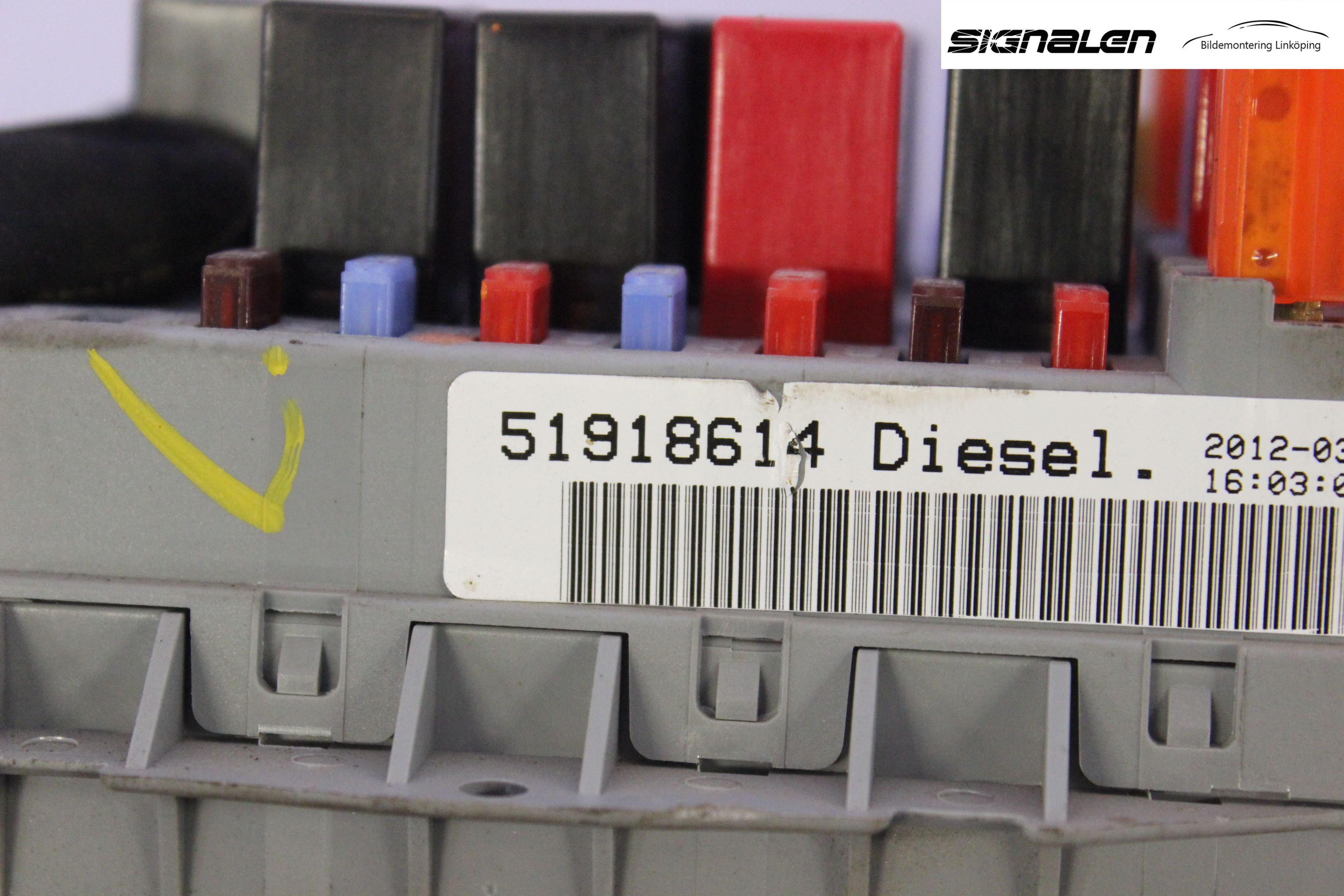 Fiat STRADA Säkringsdosa-Elcentral