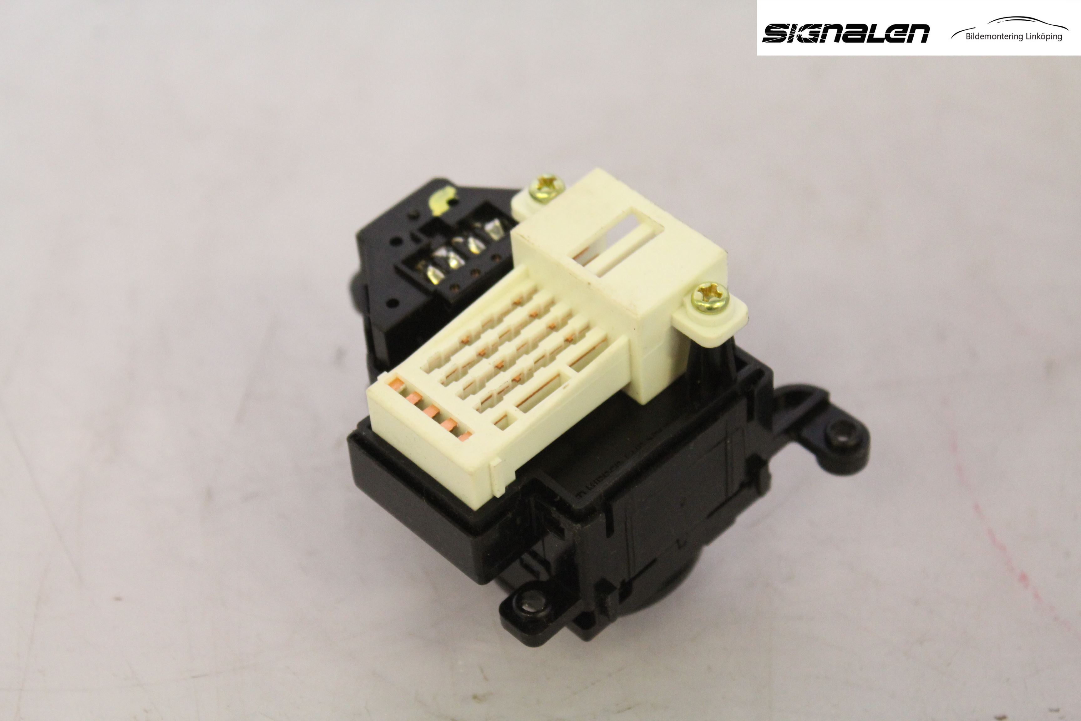 Hyundai i30 FD 07-12 Strömställare Spegel