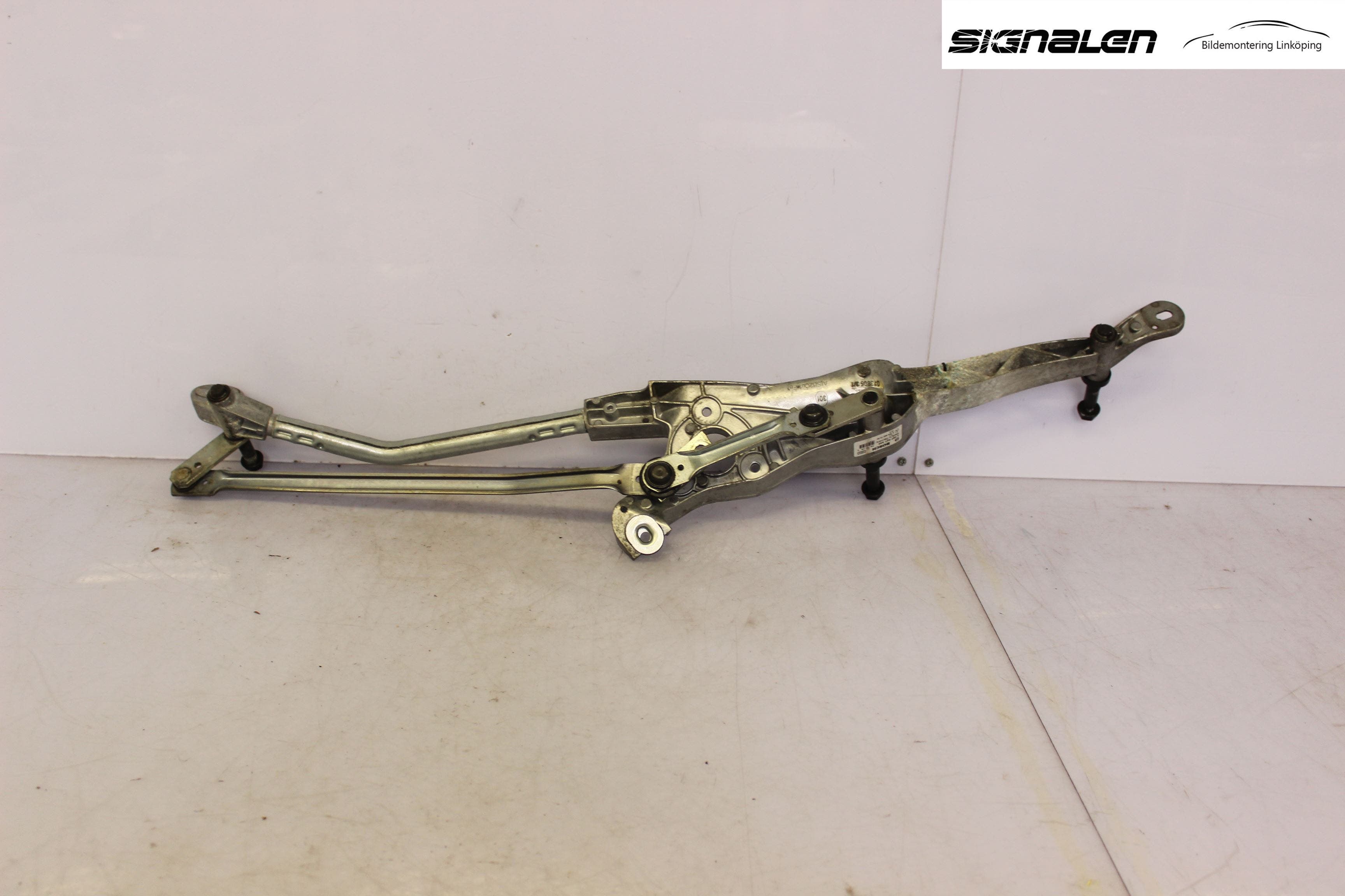 Mercedes-Benz MB C-KLASS (W204) 07-15 Torkarmekanism Vindruta