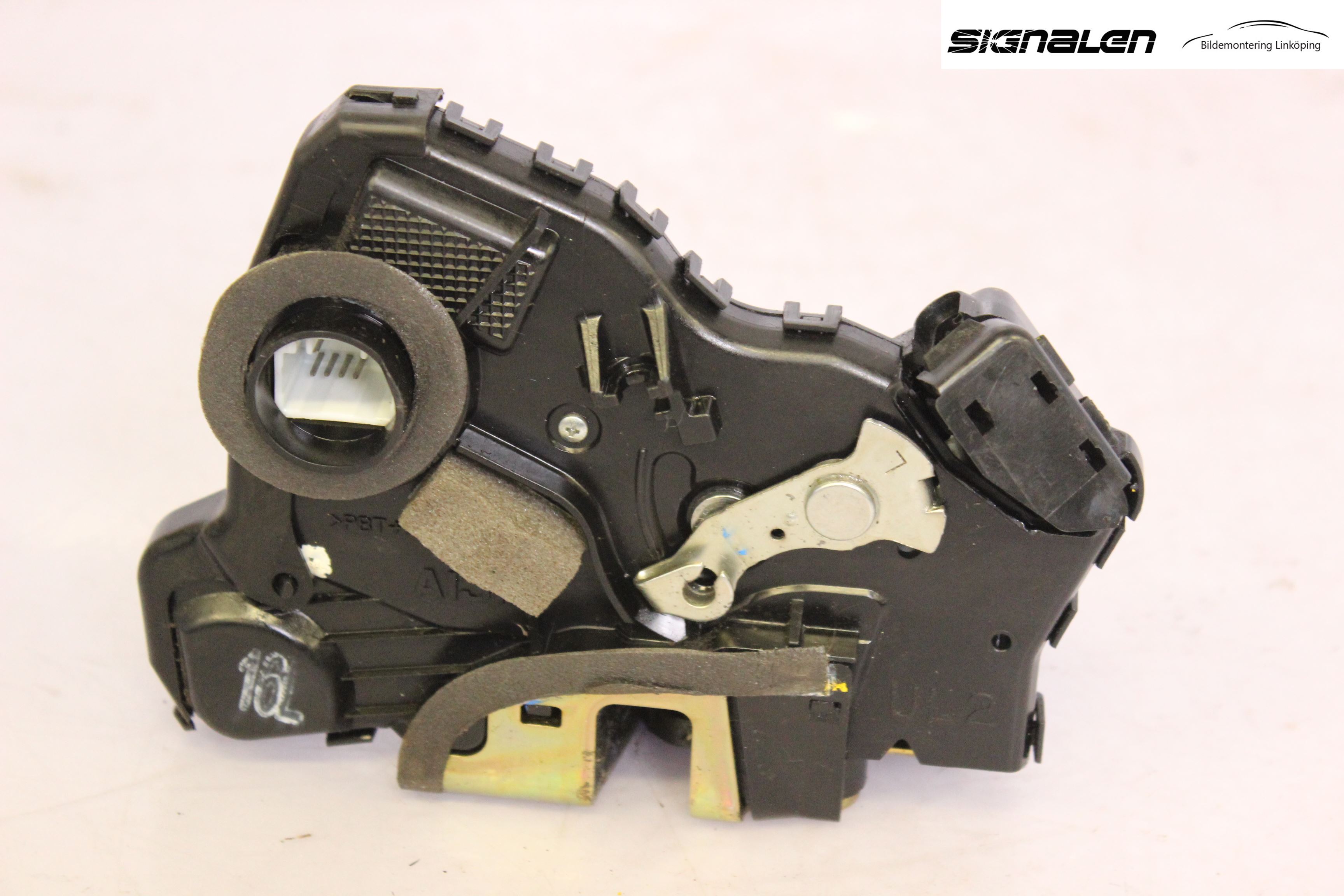 Toyota COROLLA 02-07 Låskista-Dörrlås