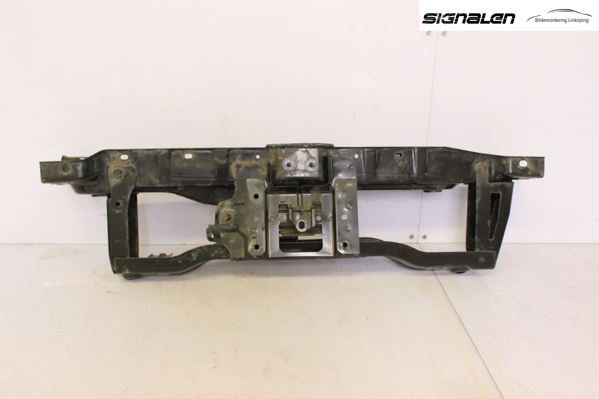 Nissan NV200/NV200 COMBI Front Huvlåsplåt-Balk