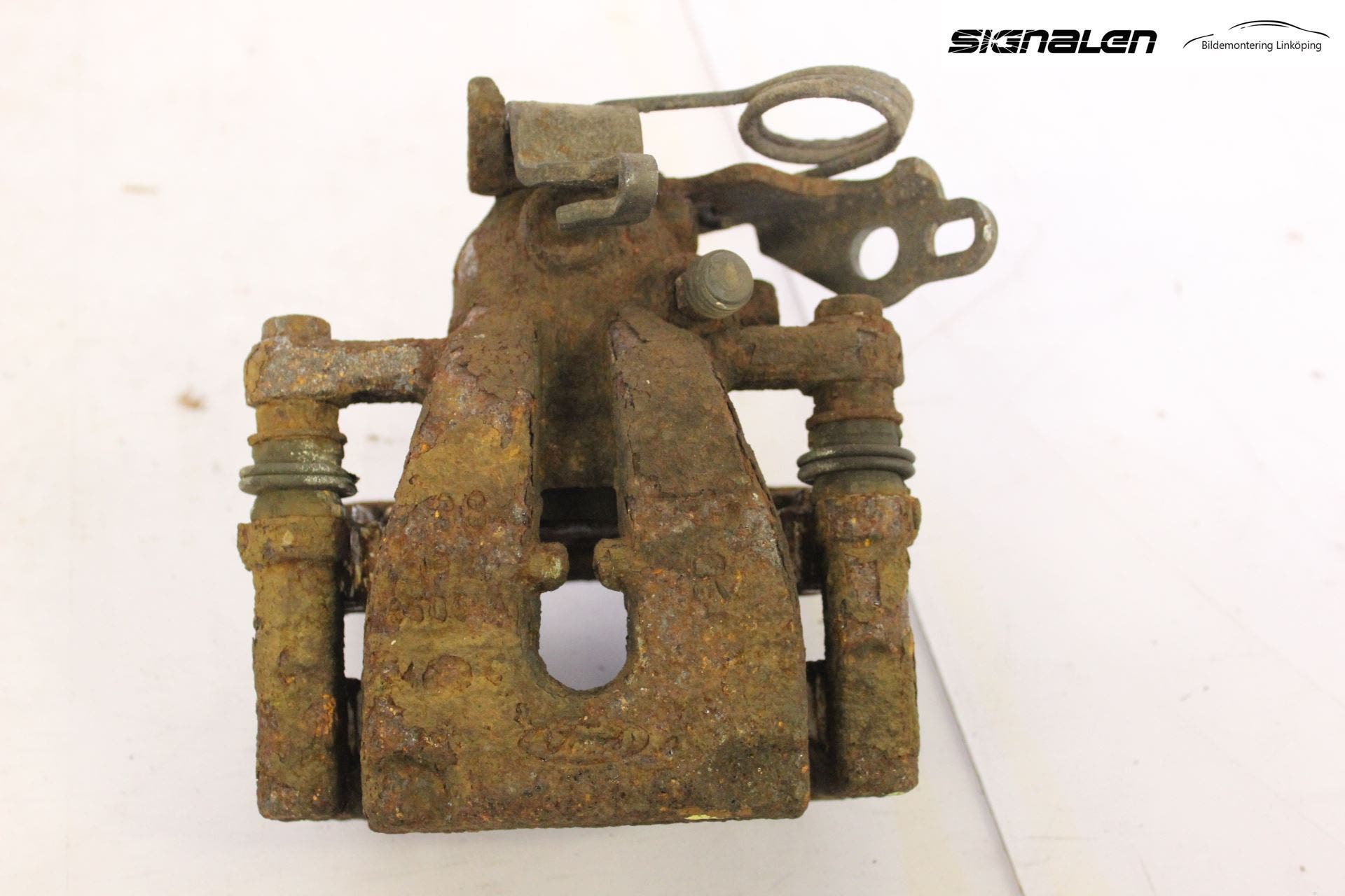 Ford KUGA 08-12 Bromsok Bak Höger