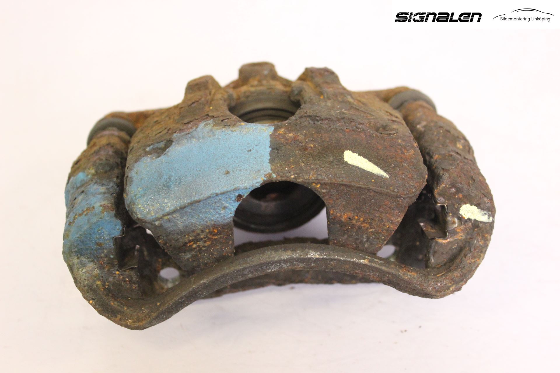 Opel CORSA C    00-06 Bromsok Fram Höger